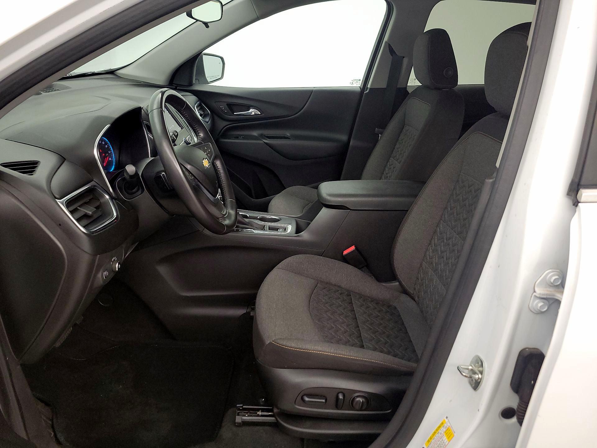 Thumbnail: 2022 Chevrolet Equinox - 11