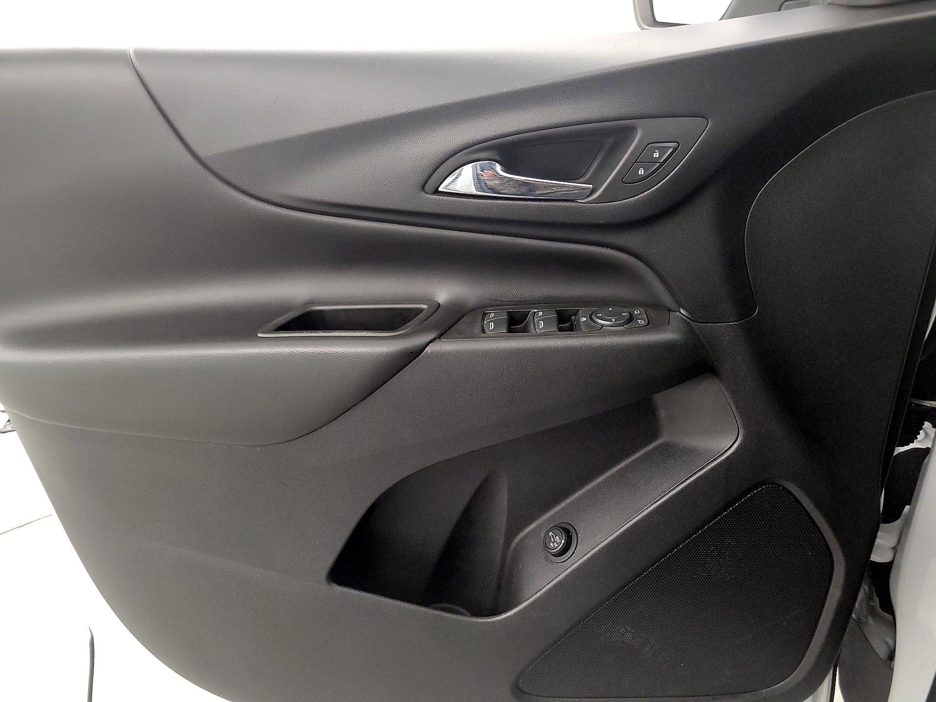 Thumbnail: 2022 Chevrolet Equinox - 12