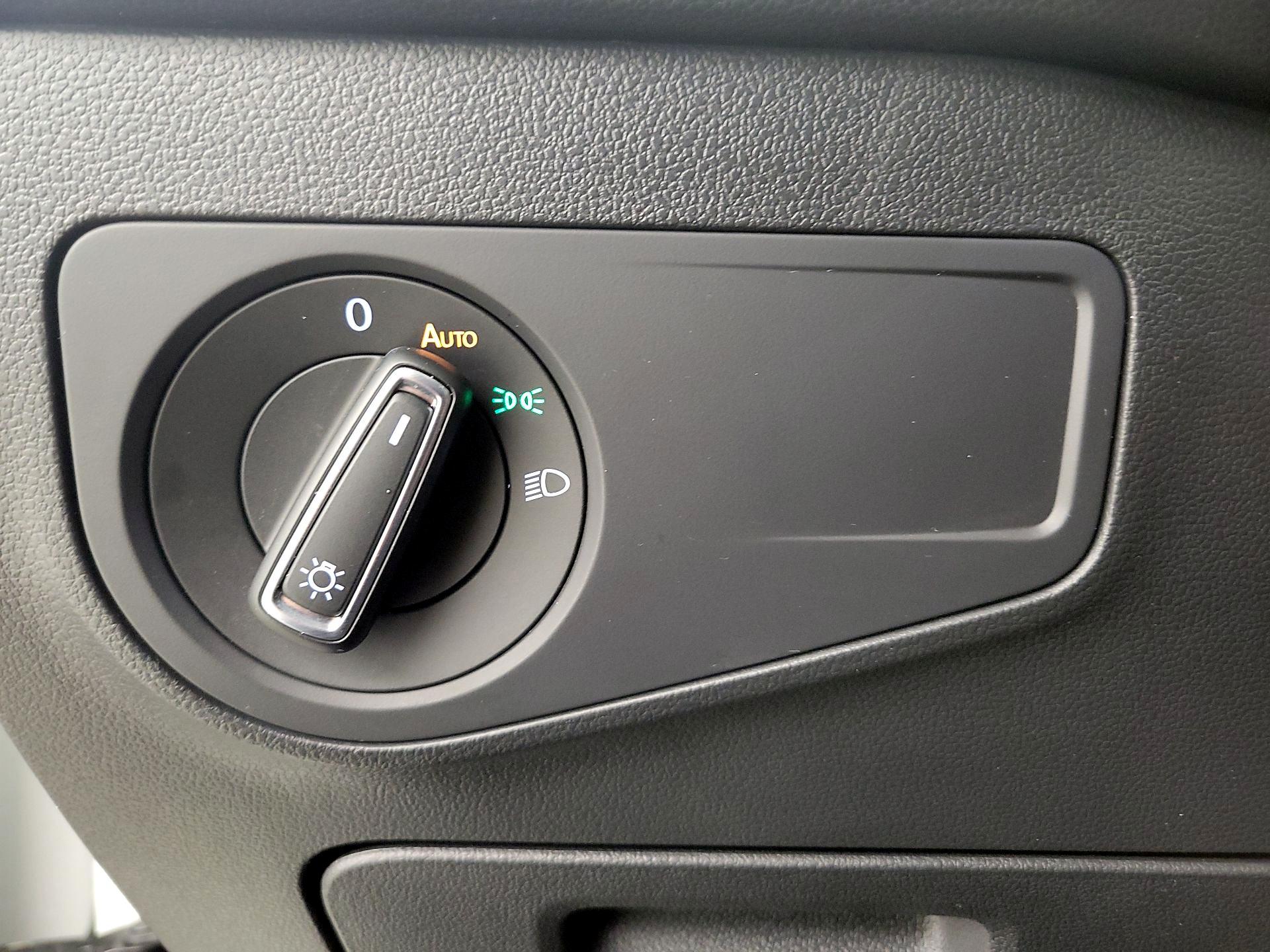 Thumbnail: 2024 Volkswagen Tiguan - 13