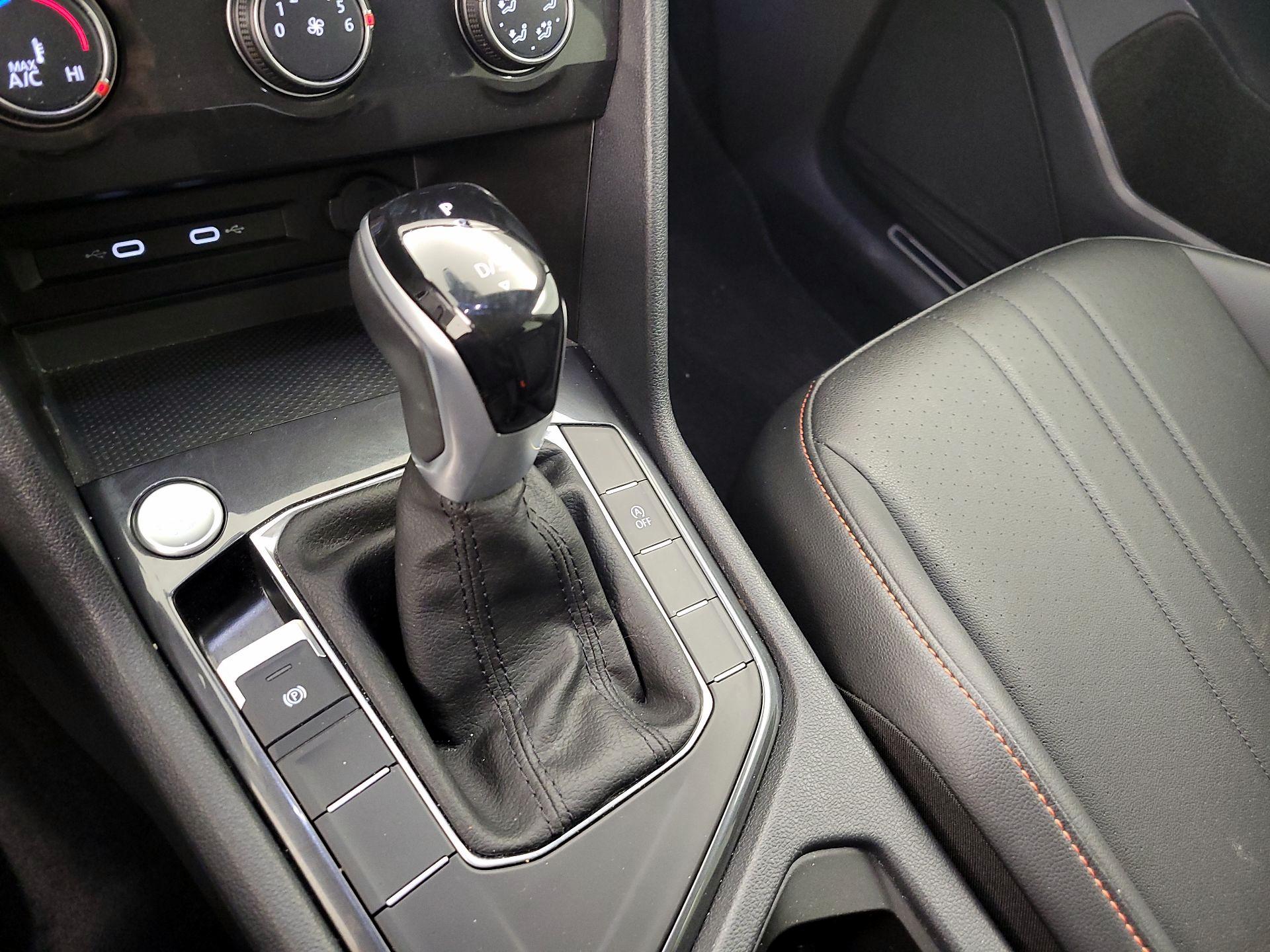 Thumbnail: 2024 Volkswagen Tiguan - 17