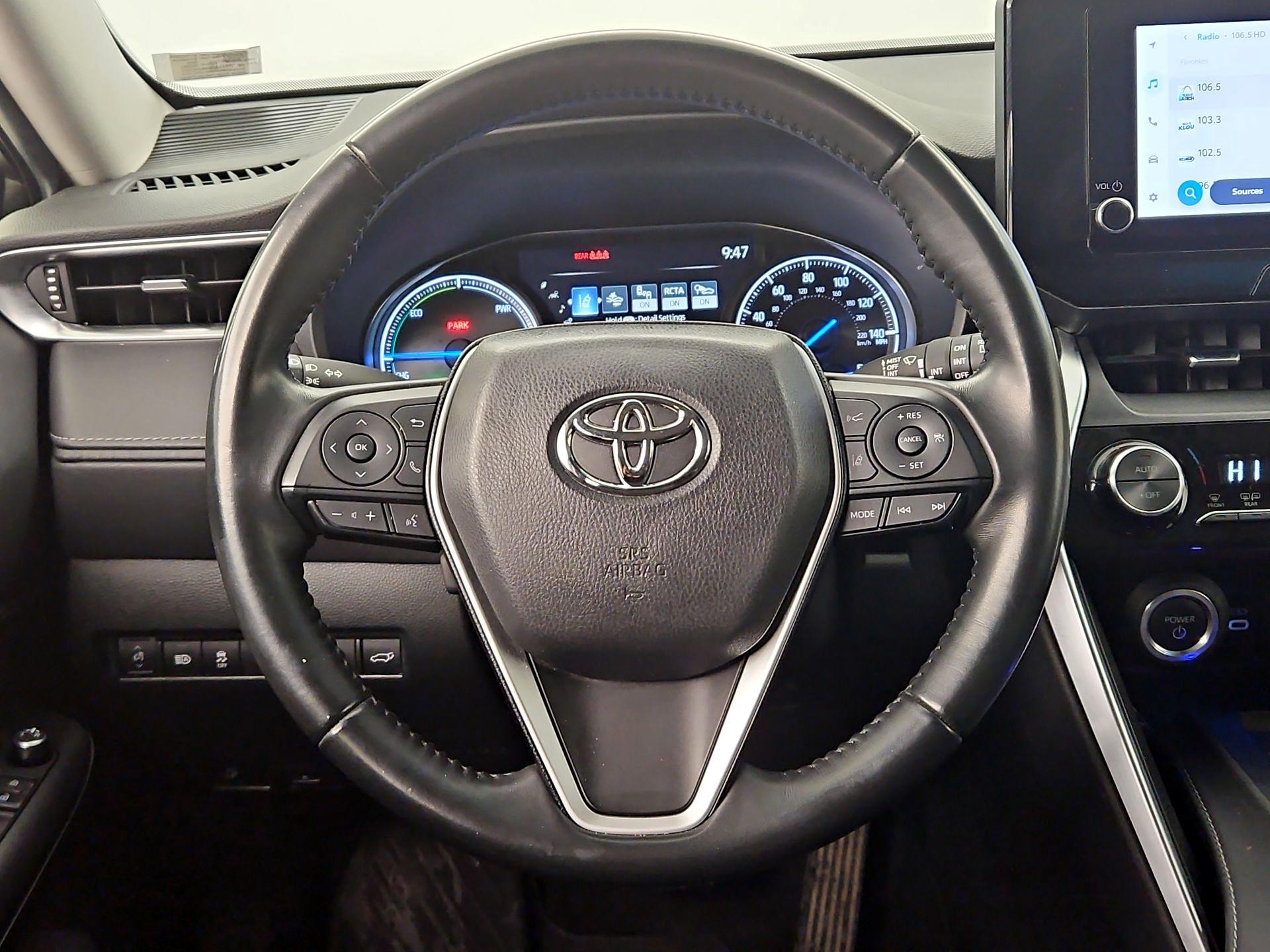 Thumbnail: 2024 Toyota Venza - 10