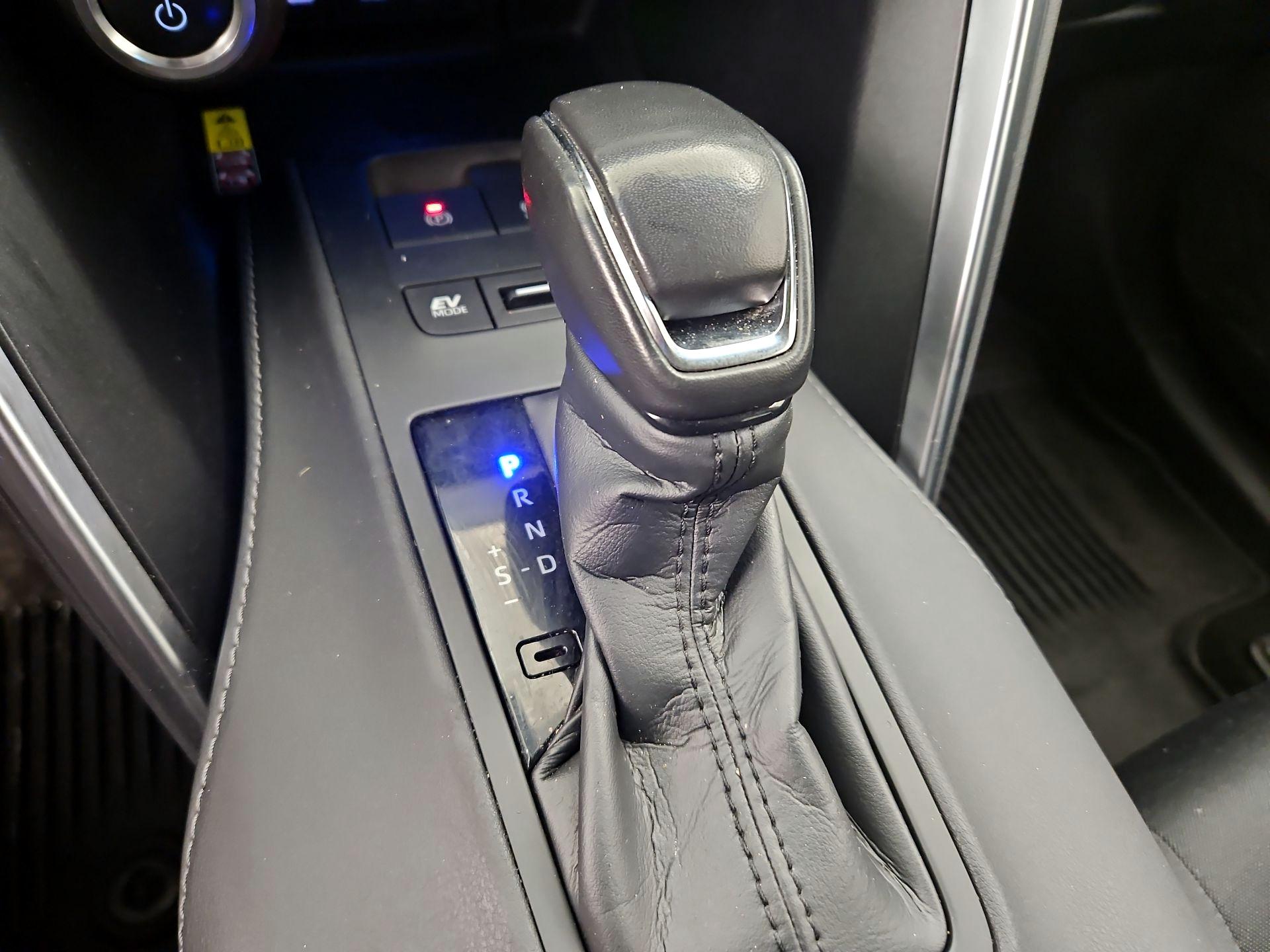 Thumbnail: 2024 Toyota Venza - 17