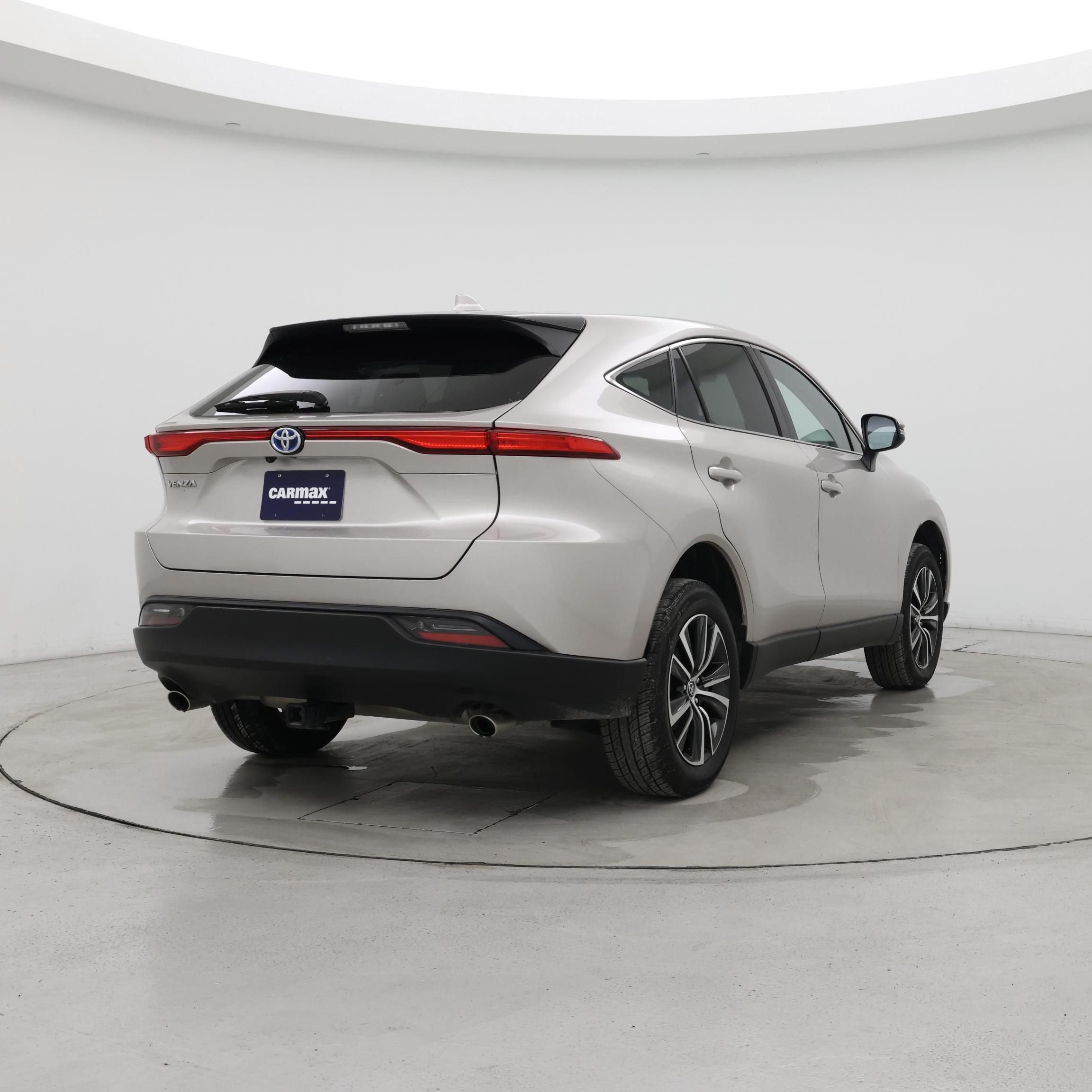 Thumbnail: 2024 Toyota Venza - 8