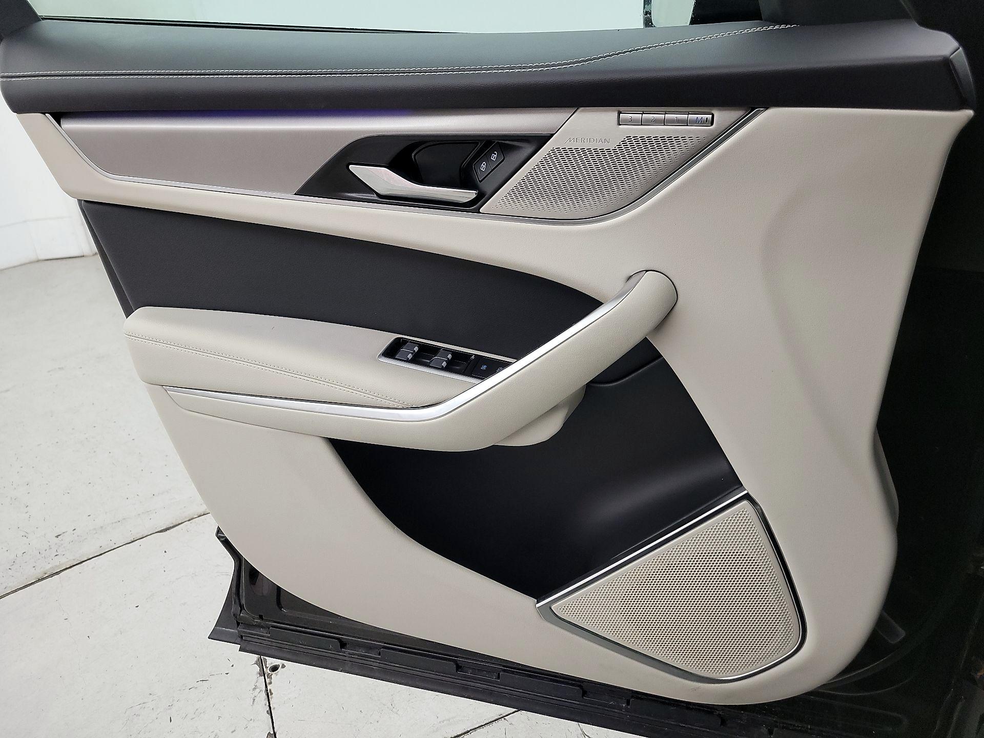 Thumbnail: 2024 Jaguar F-Pace - 12