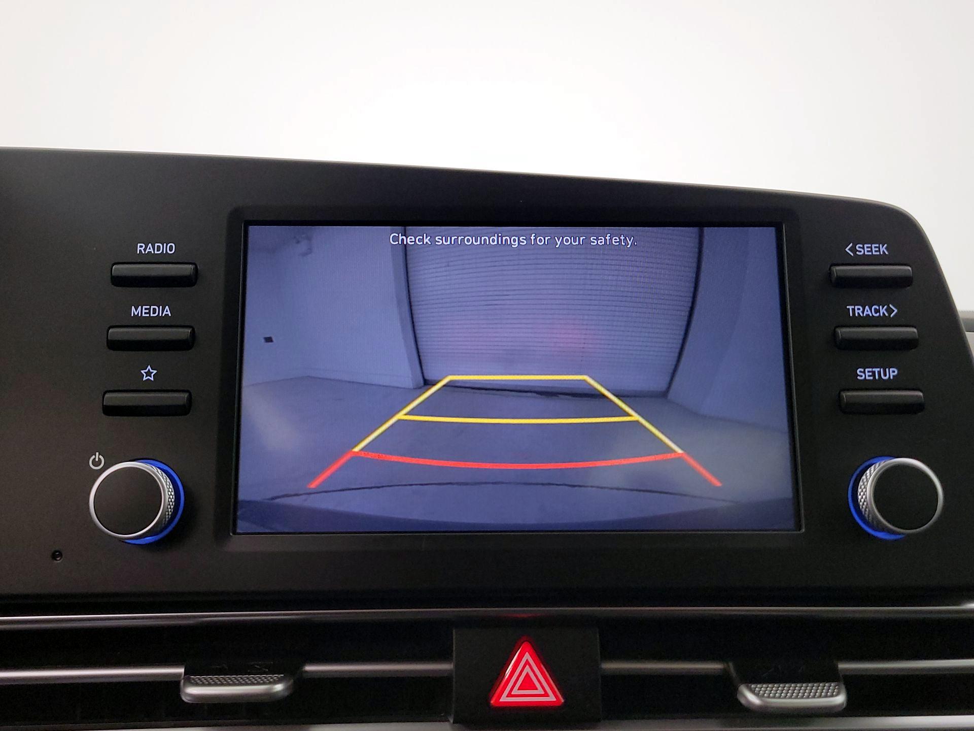 Thumbnail: 2022 Hyundai Elantra - 14