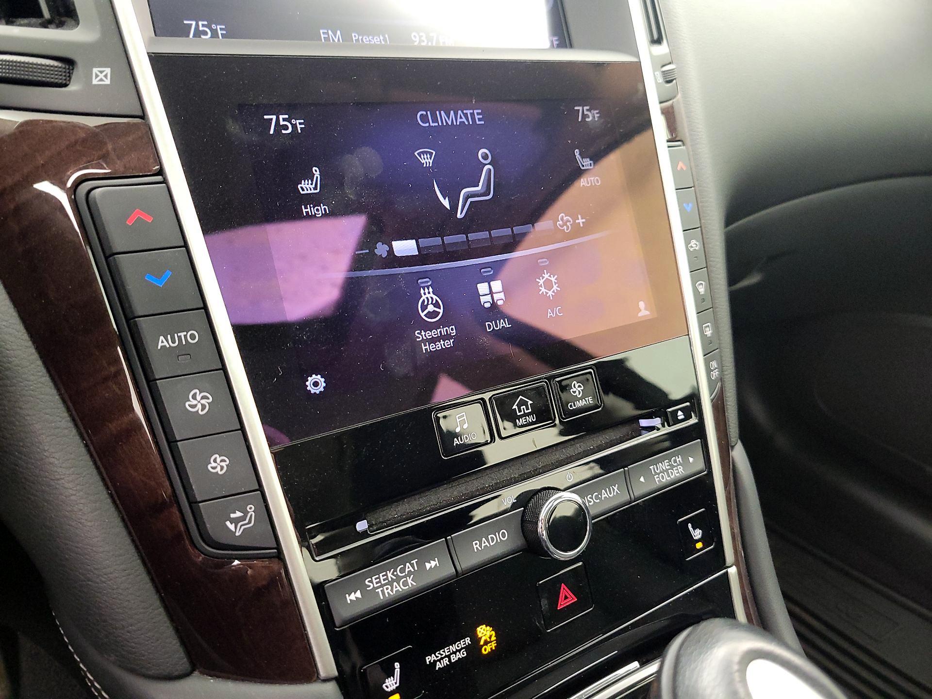 Thumbnail: 2016 INFINITI Q50 - 17