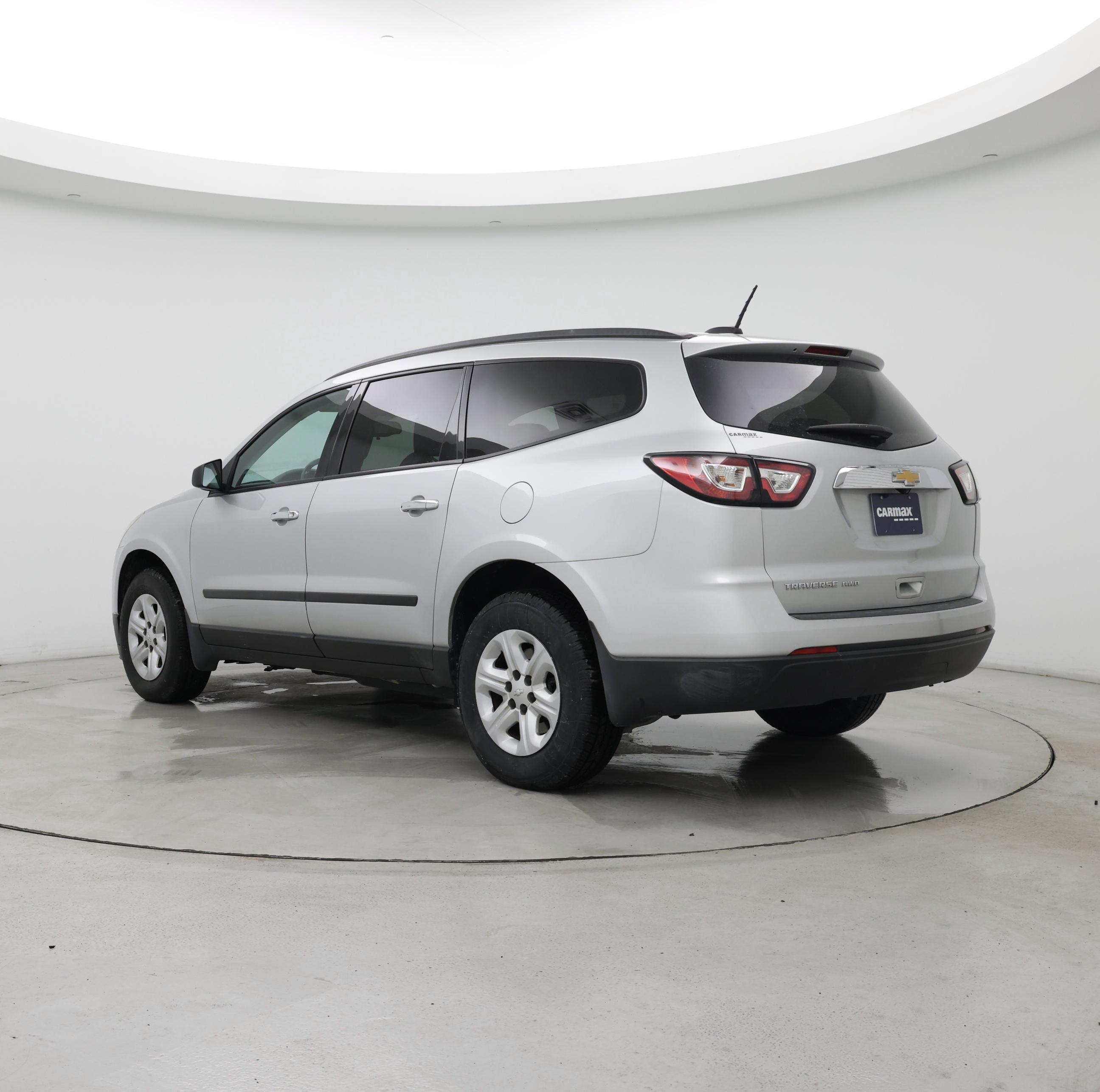 Thumbnail: 2017 Chevrolet Traverse - 2