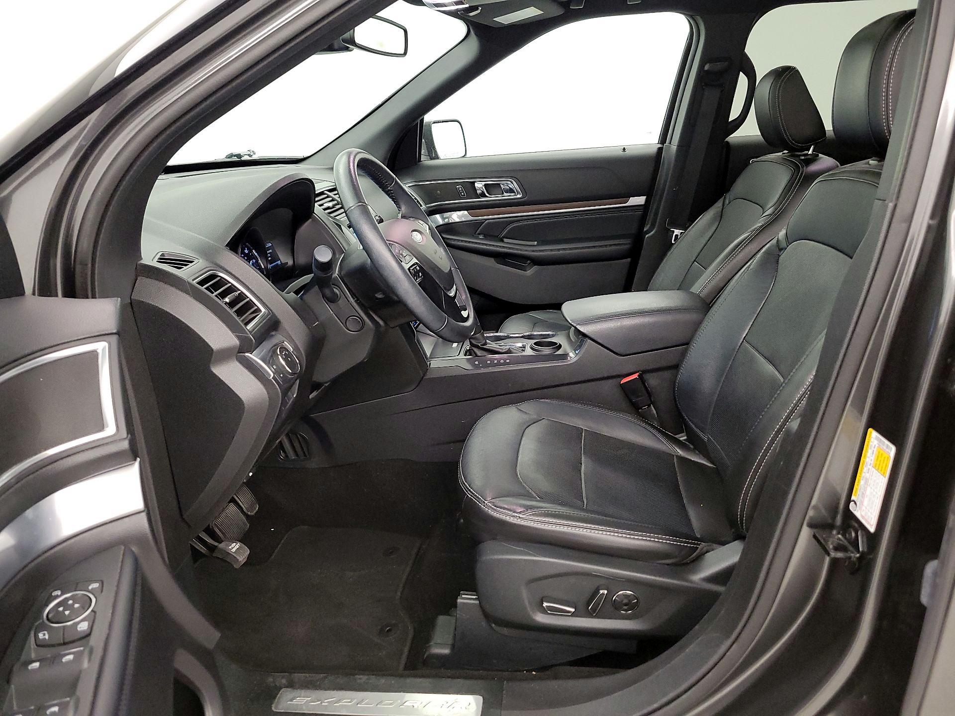 Thumbnail: 2018 Ford Explorer - 11