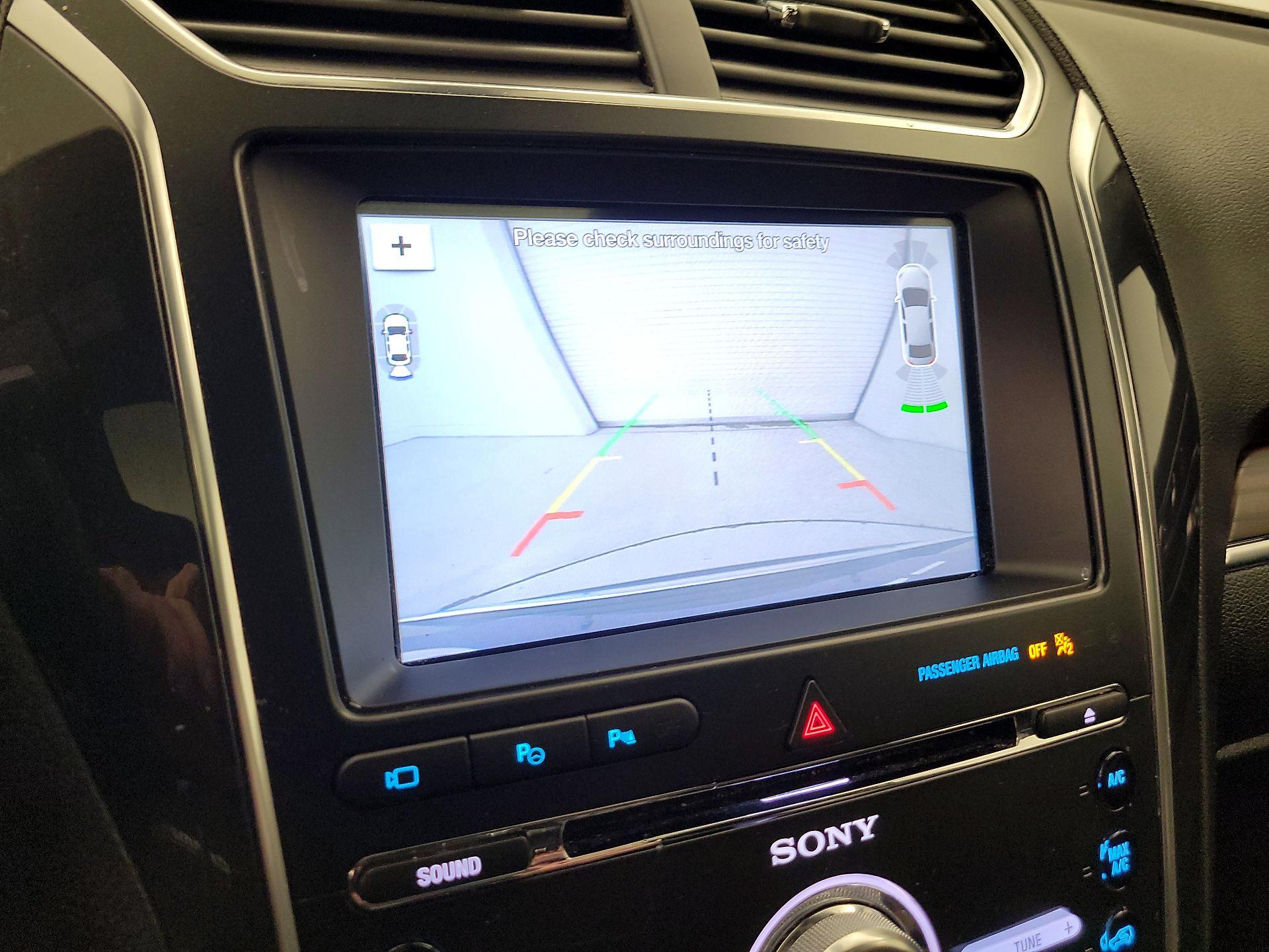 Thumbnail: 2018 Ford Explorer - 15