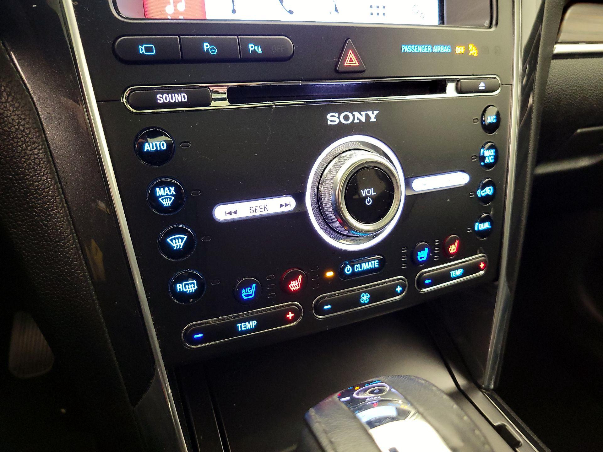 Thumbnail: 2018 Ford Explorer - 17