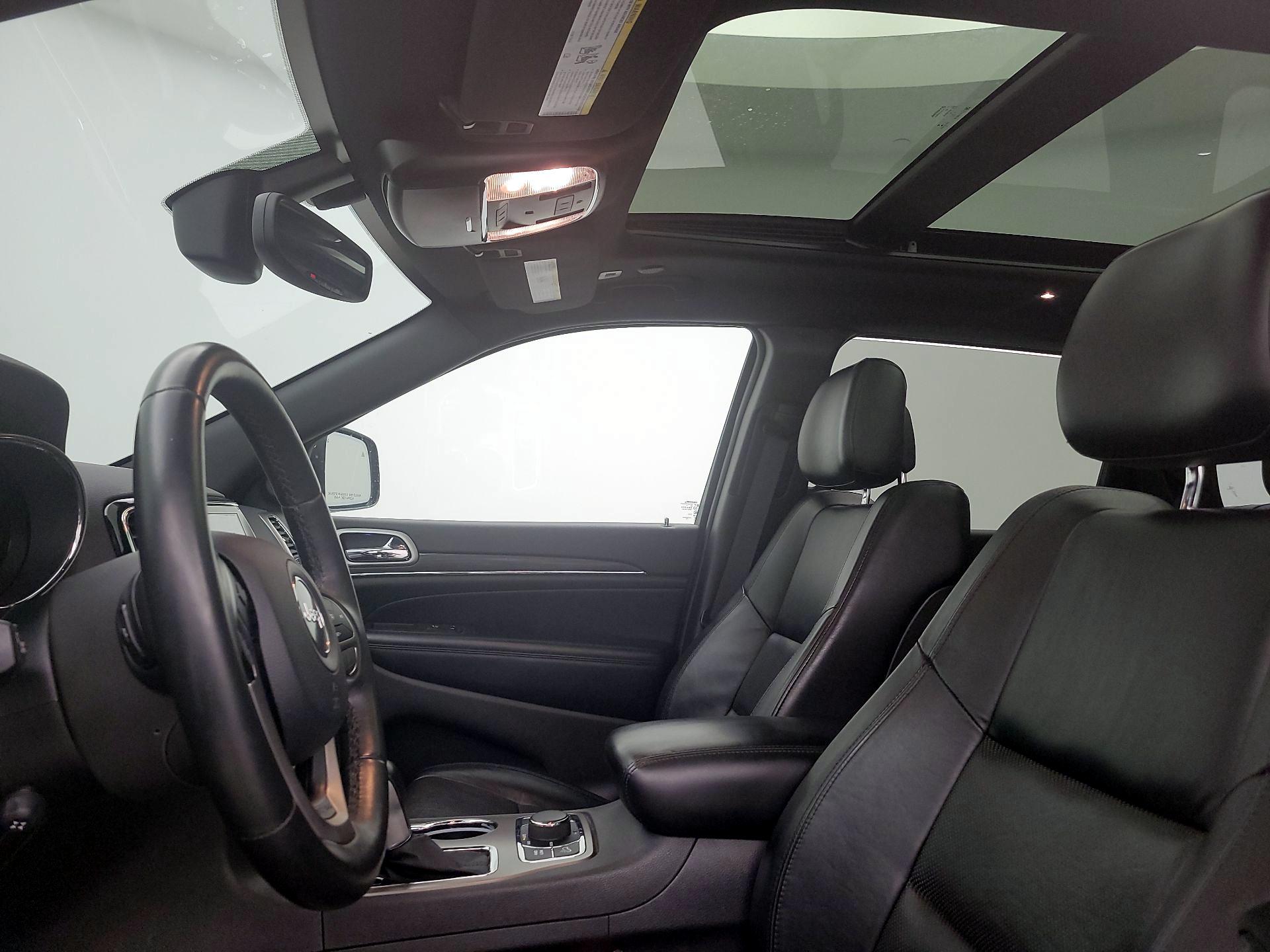 Thumbnail: 2019 Jeep Grand Cherokee - 20