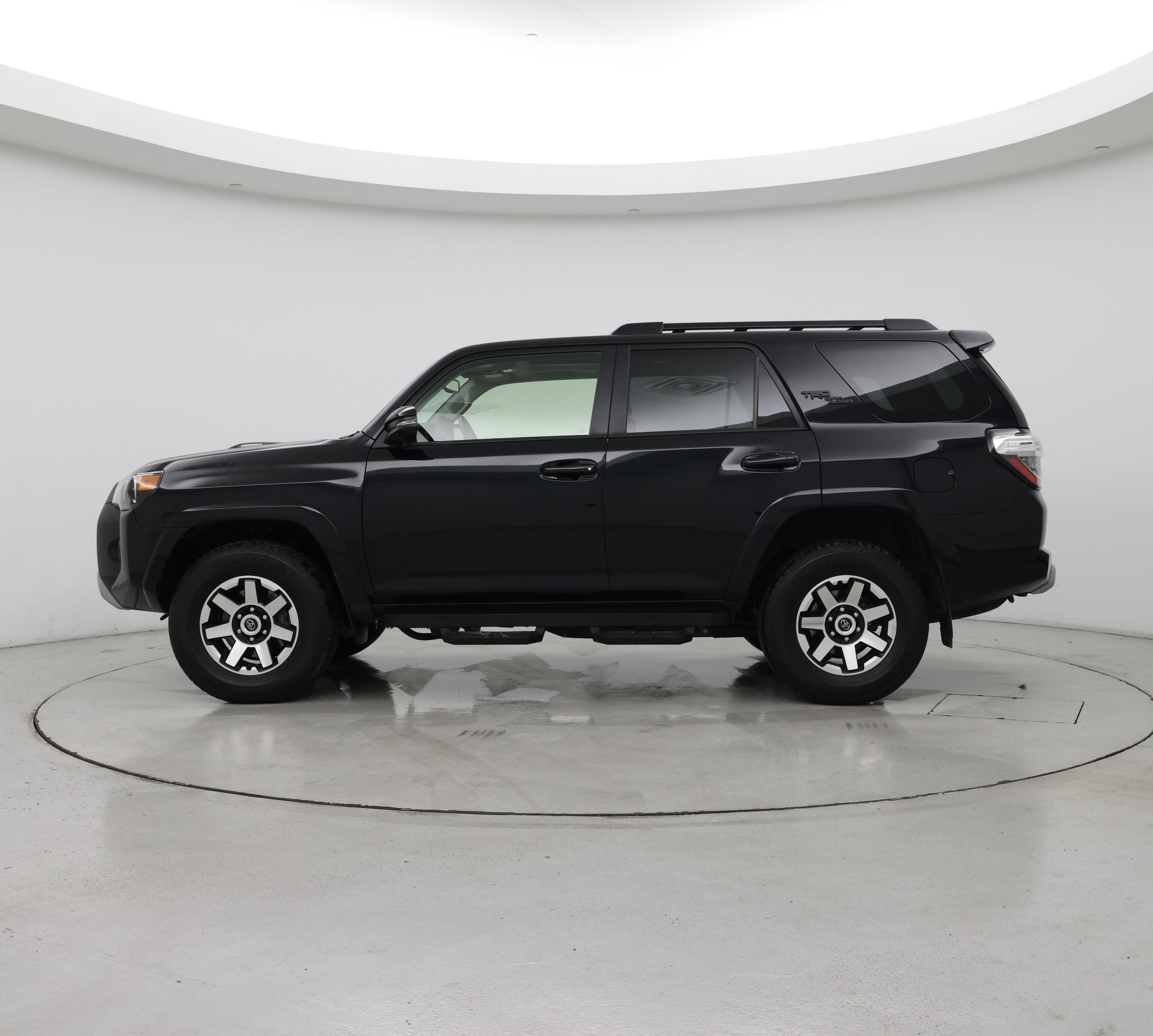Thumbnail: 2023 Toyota 4Runner - 3