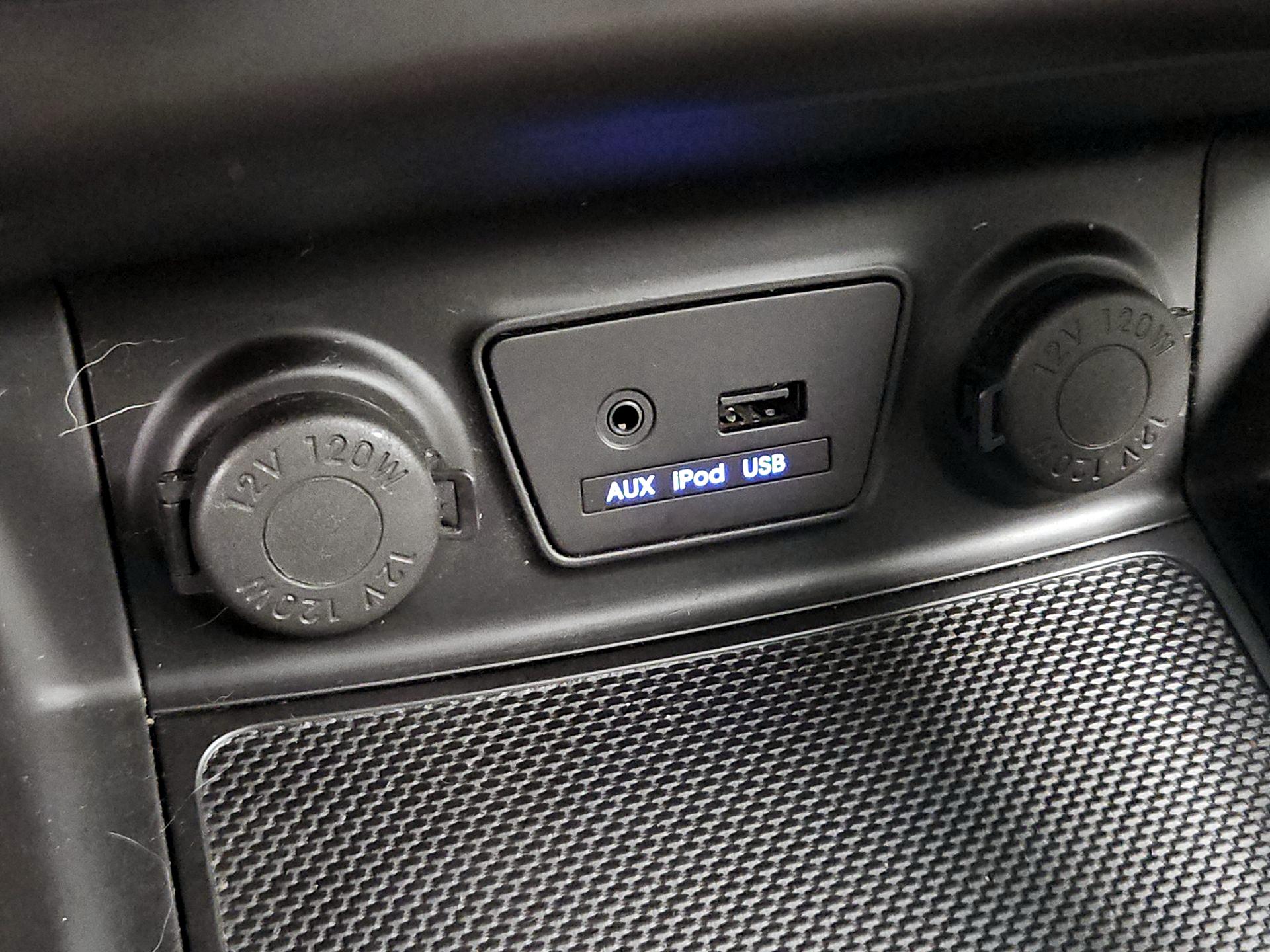 Thumbnail: 2014 Hyundai Tucson - 19