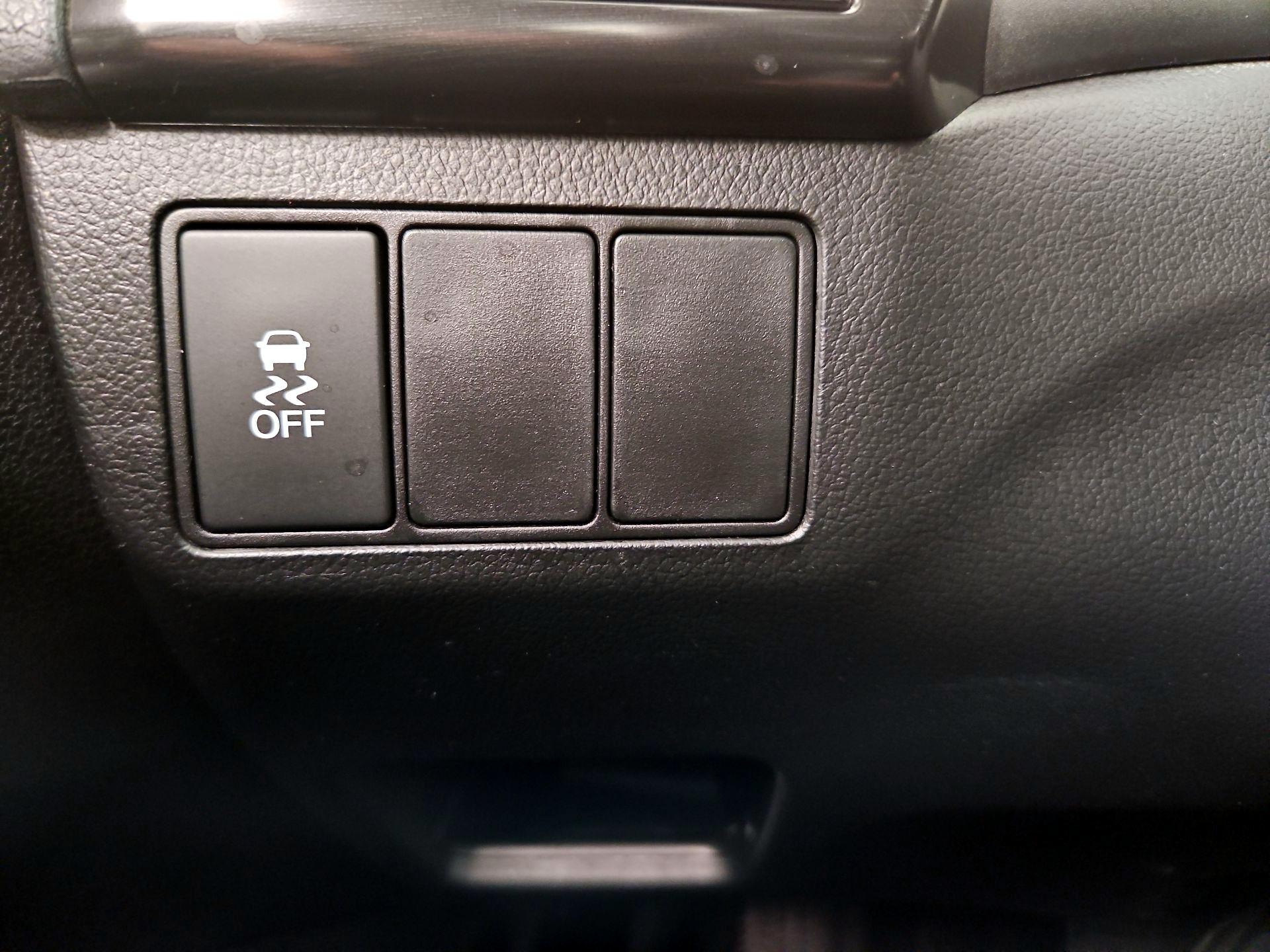 Thumbnail: 2015 Honda Civic - 13