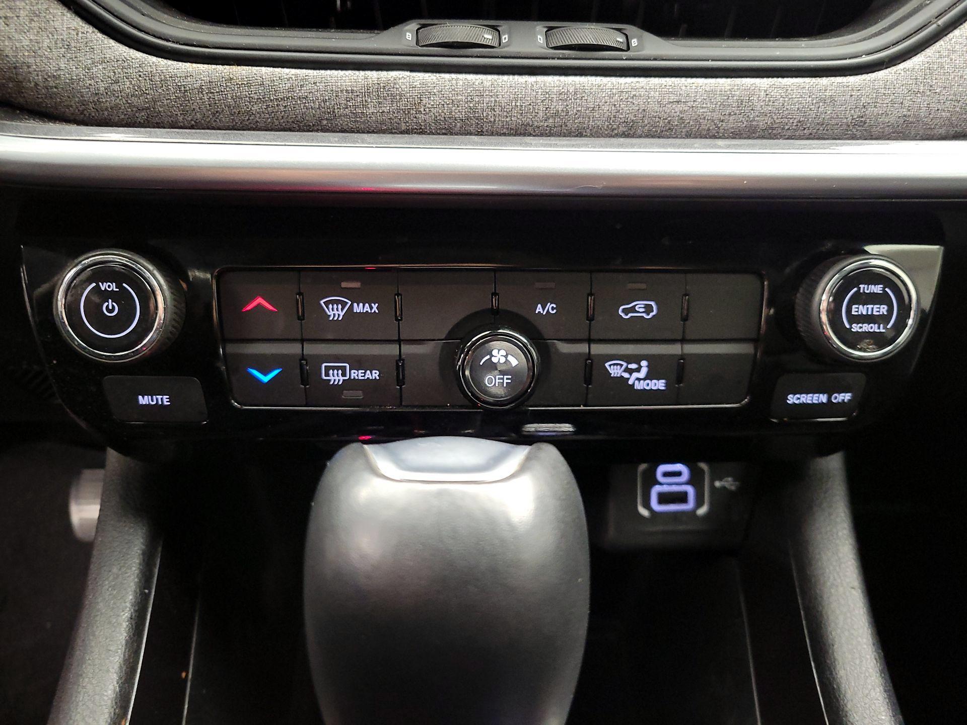 Thumbnail: 2024 Jeep Compass - 16