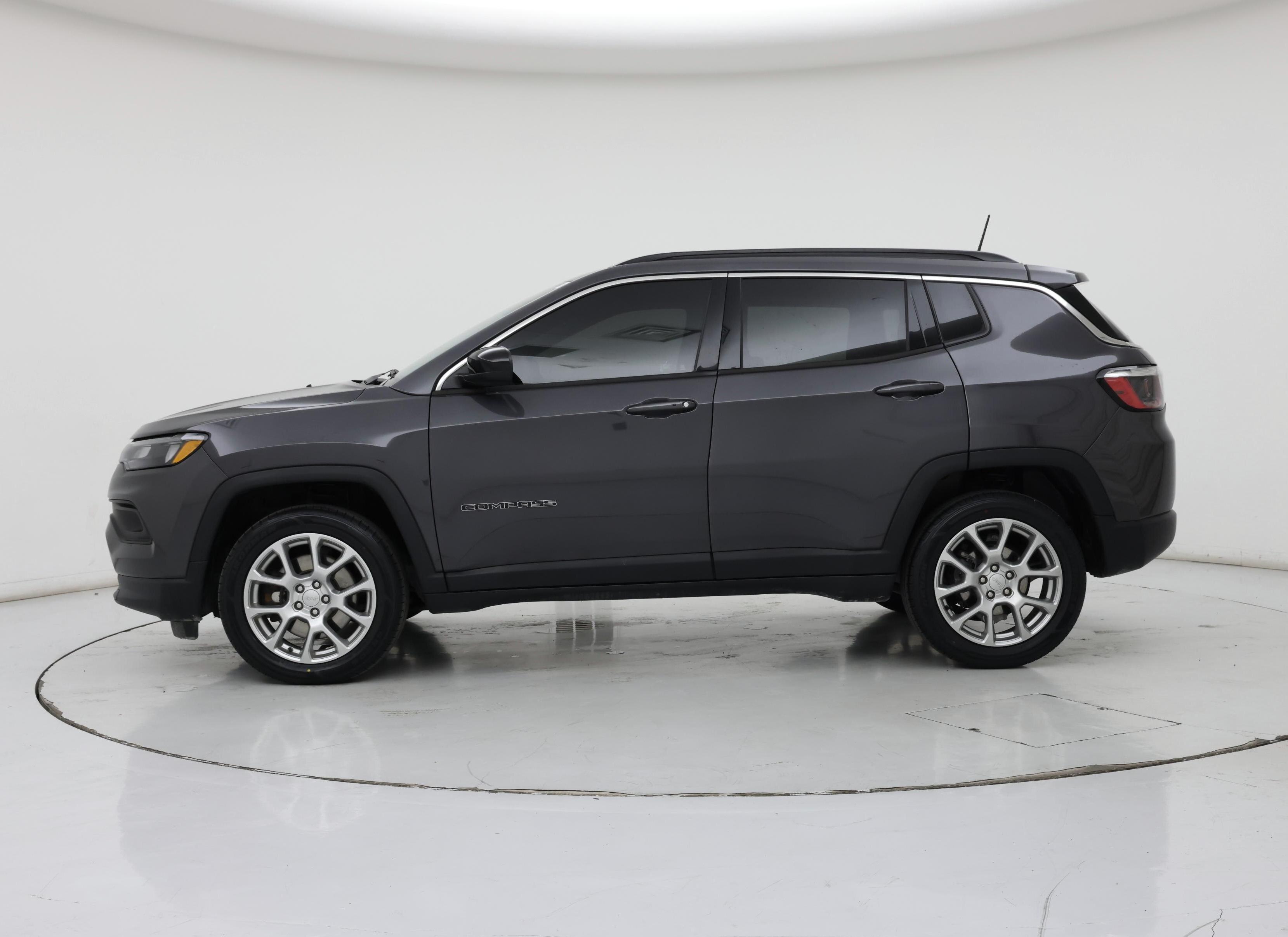 Thumbnail: 2024 Jeep Compass - 3
