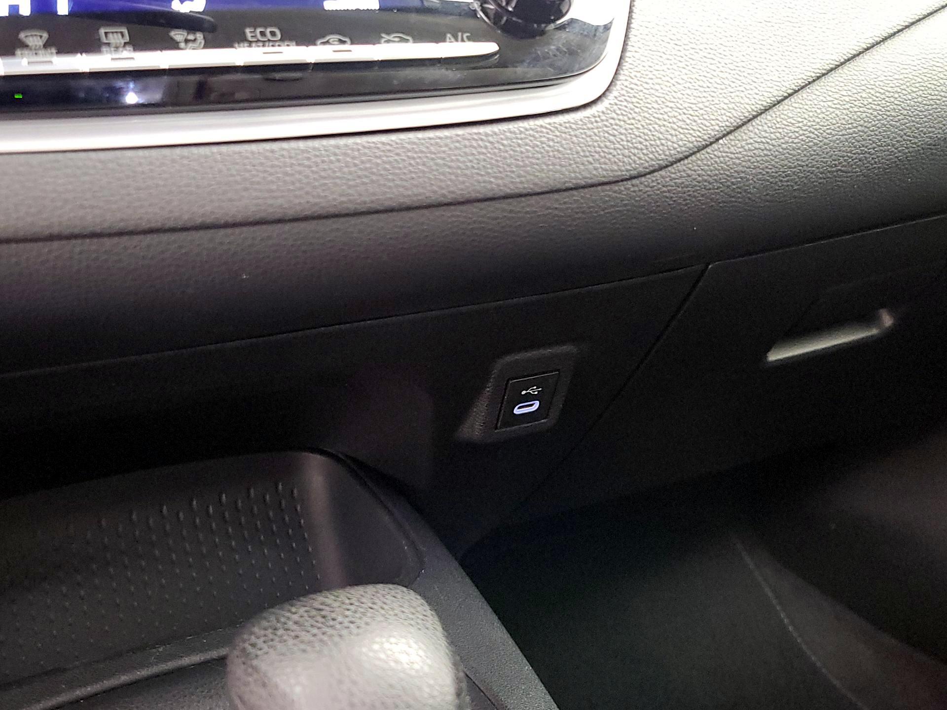 Thumbnail: 2024 Toyota Corolla - 18