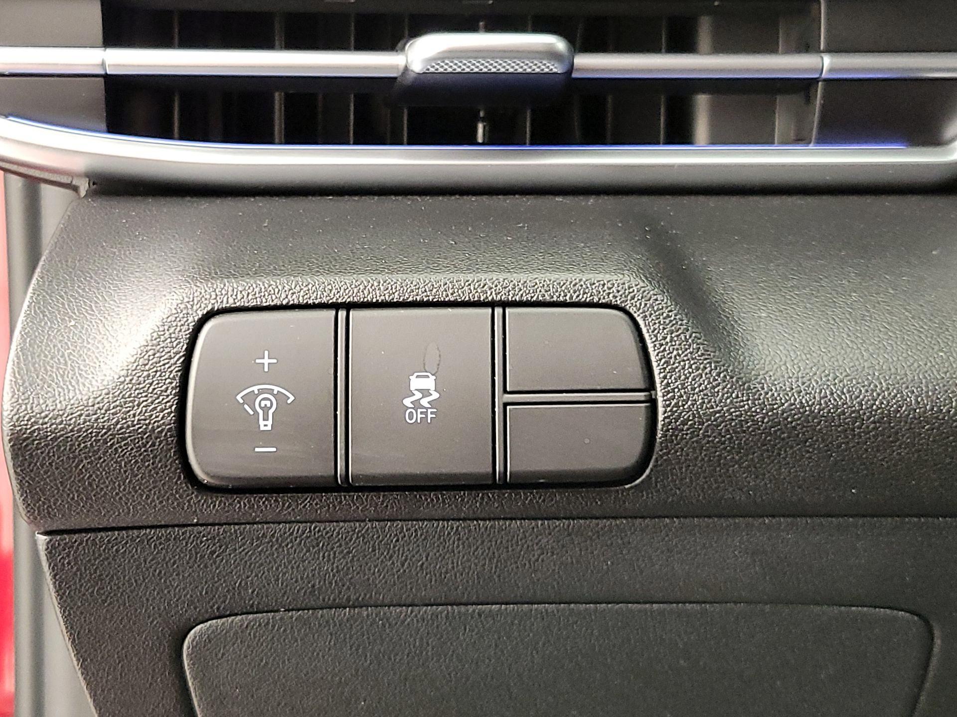 Thumbnail: 2025 Hyundai Elantra - 13