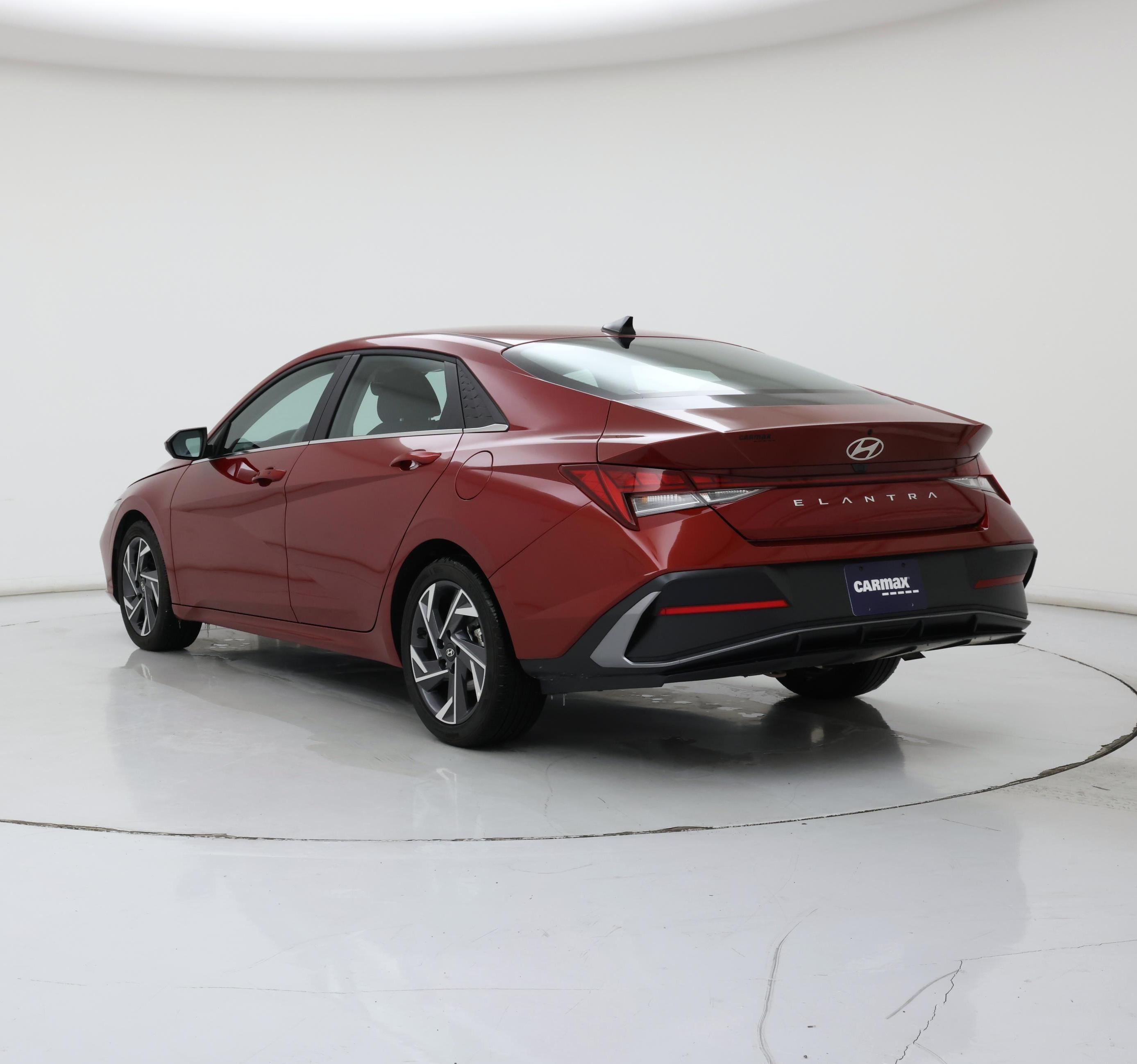 Thumbnail: 2025 Hyundai Elantra - 2