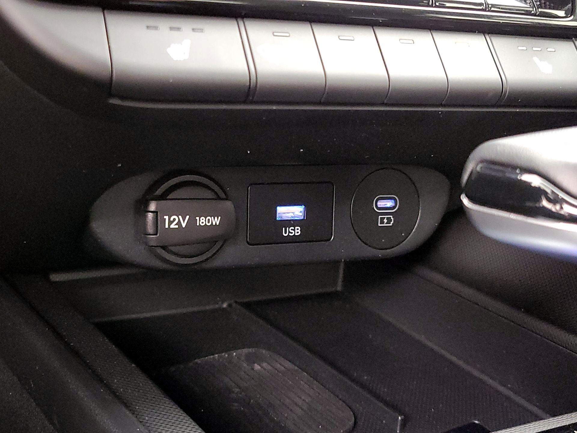 Thumbnail: 2025 Hyundai Elantra - 19