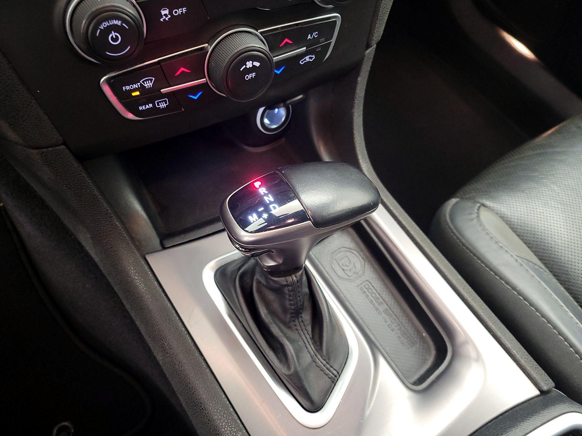 Thumbnail: 2022 Dodge Charger - 17