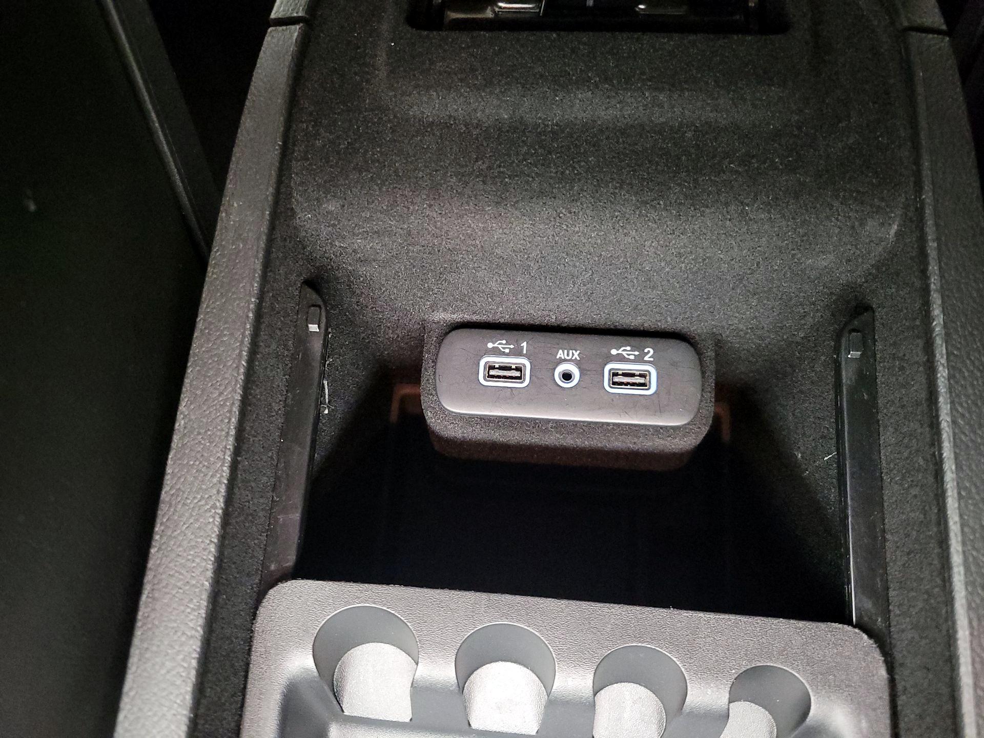 Thumbnail: 2022 Dodge Charger - 18