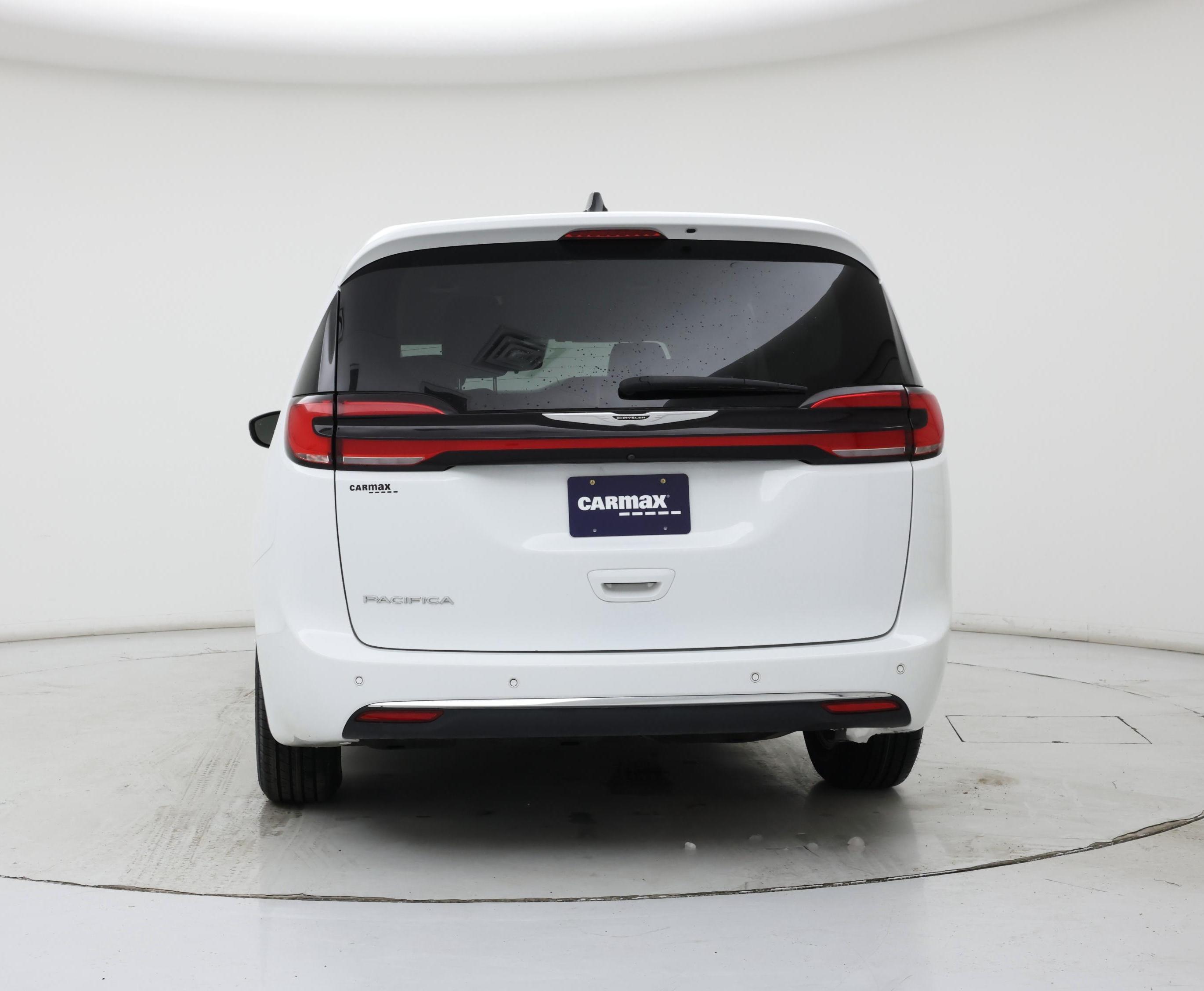 Thumbnail: 2024 Chrysler Pacifica - 6