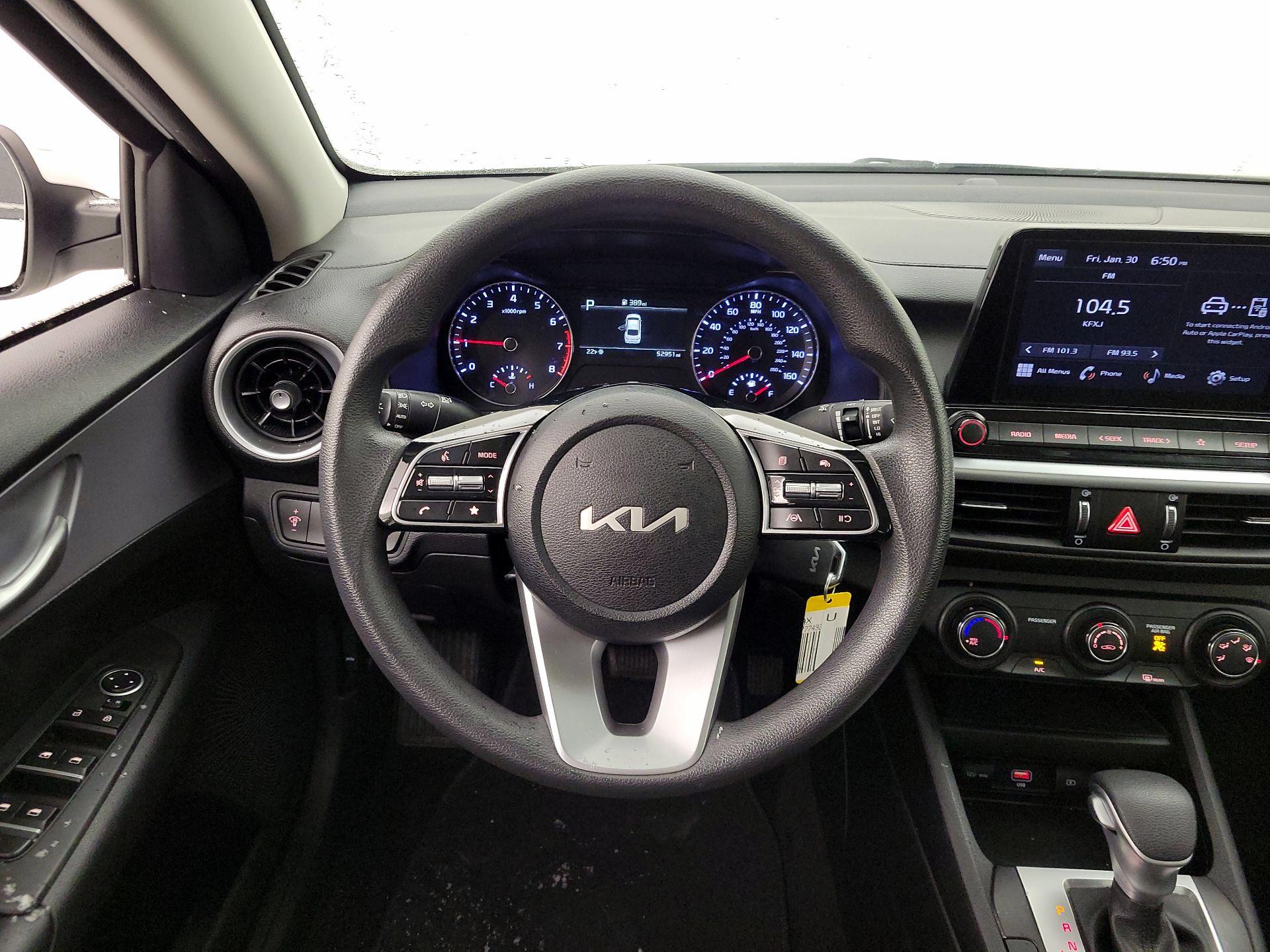 Thumbnail: 2024 Kia Forte - 10