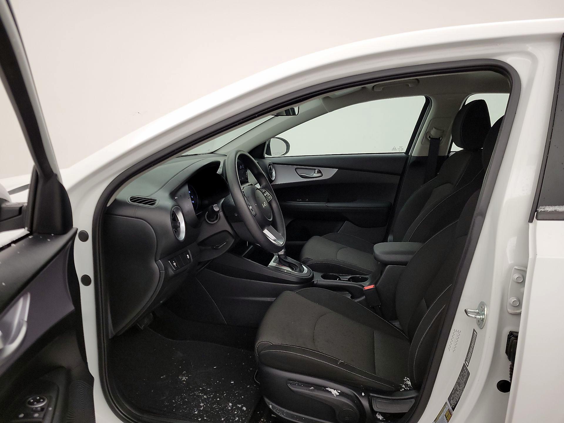 Thumbnail: 2024 Kia Forte - 11