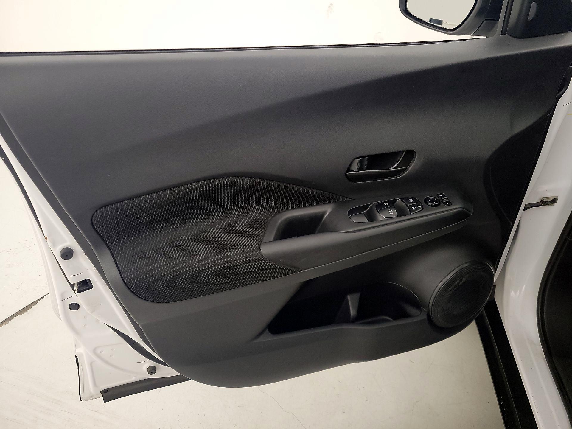 Thumbnail: 2022 Nissan Kicks - 12