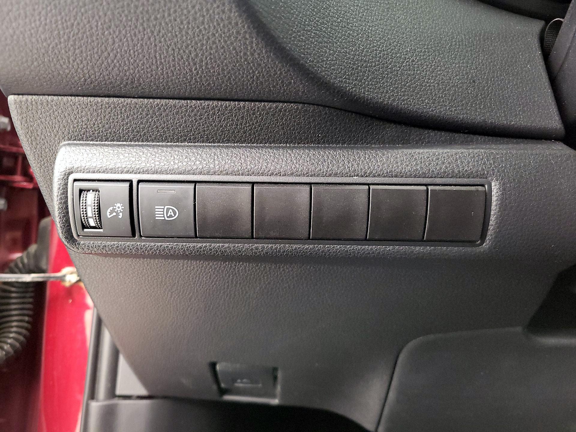 Thumbnail: 2024 Toyota Corolla - 13