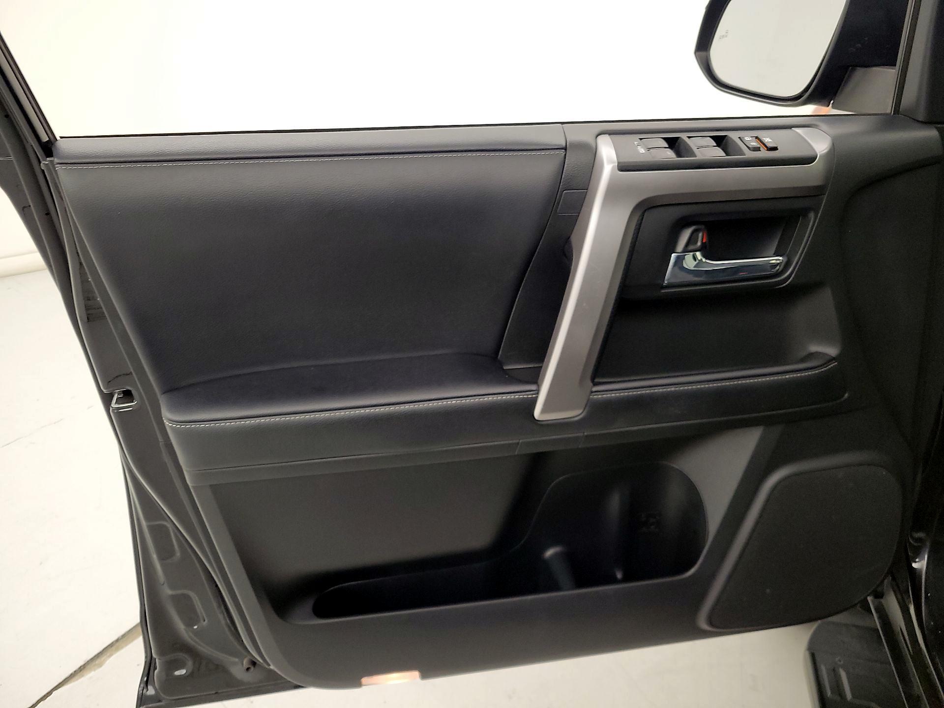 Thumbnail: 2024 Toyota 4Runner - 12