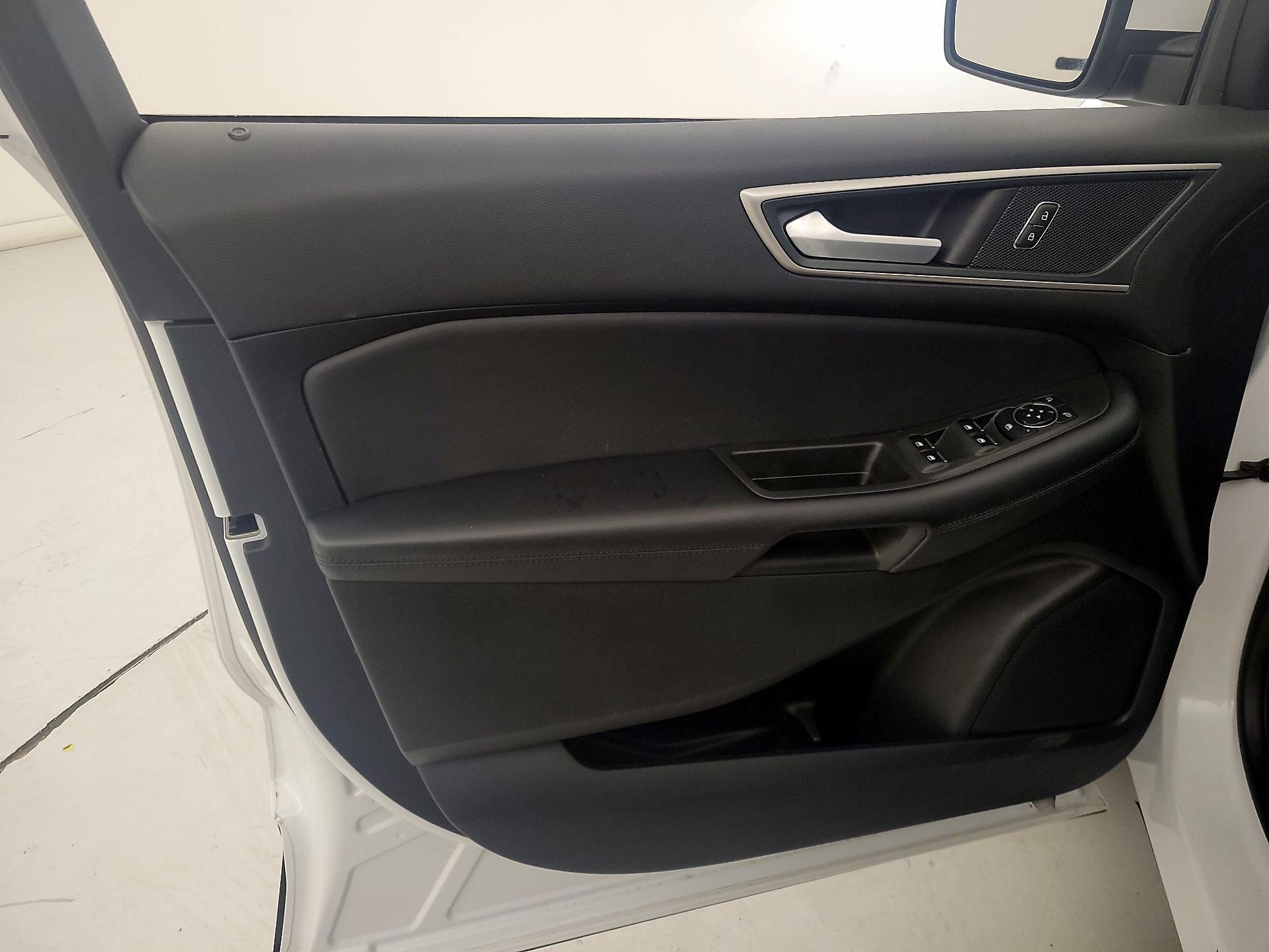 Thumbnail: 2024 Ford Edge - 12