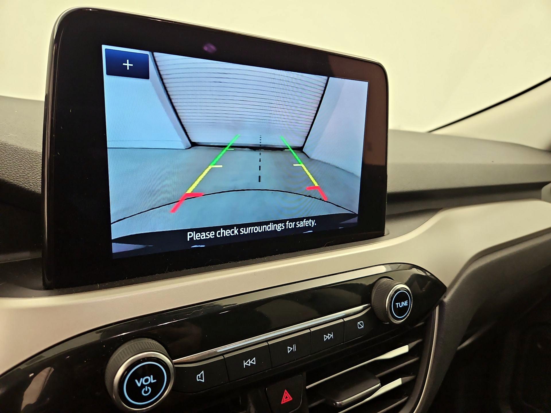 Thumbnail: 2022 Ford Escape - 14