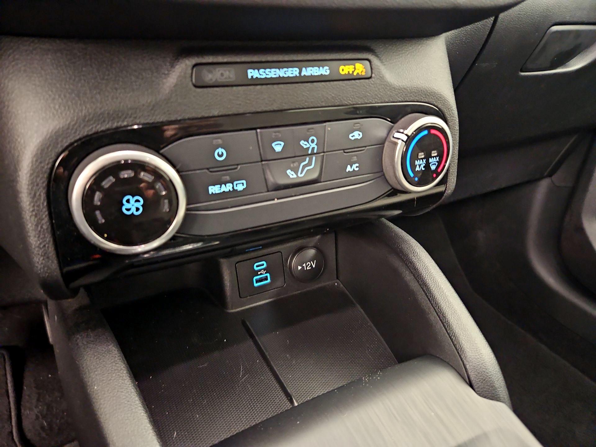 Thumbnail: 2022 Ford Escape - 16