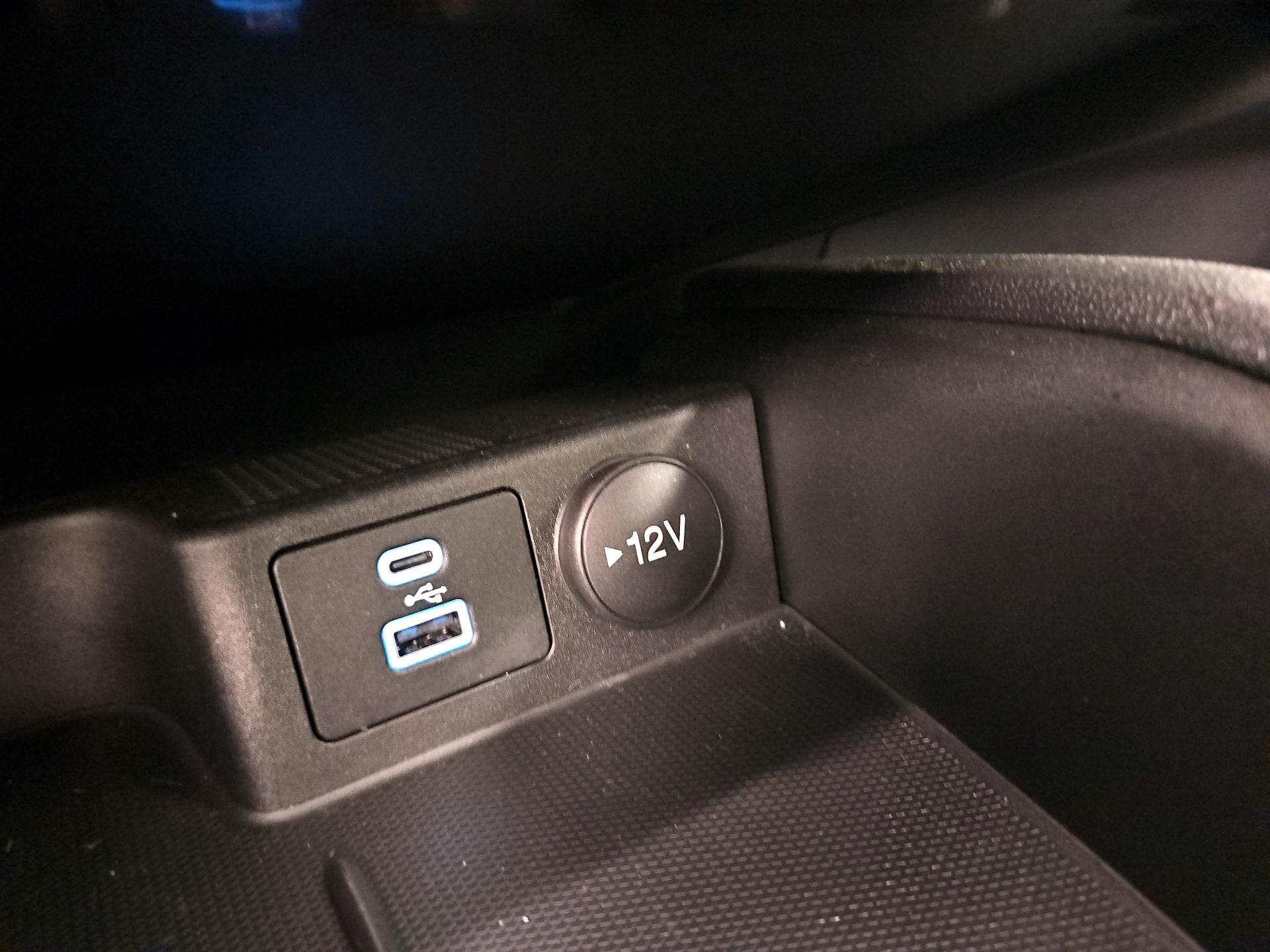 Thumbnail: 2022 Ford Escape - 18