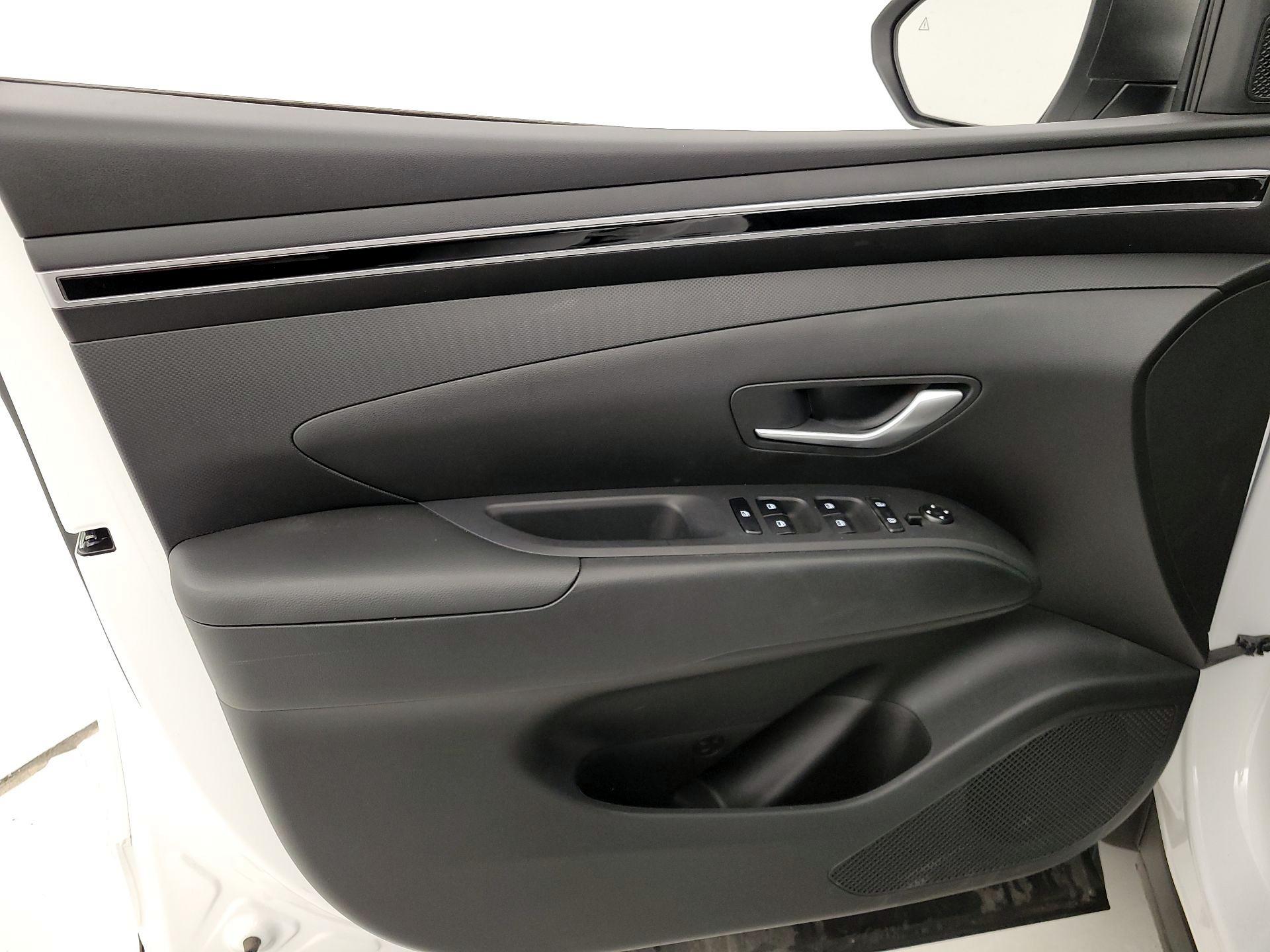 Thumbnail: 2024 Hyundai Santa Cruz - 12