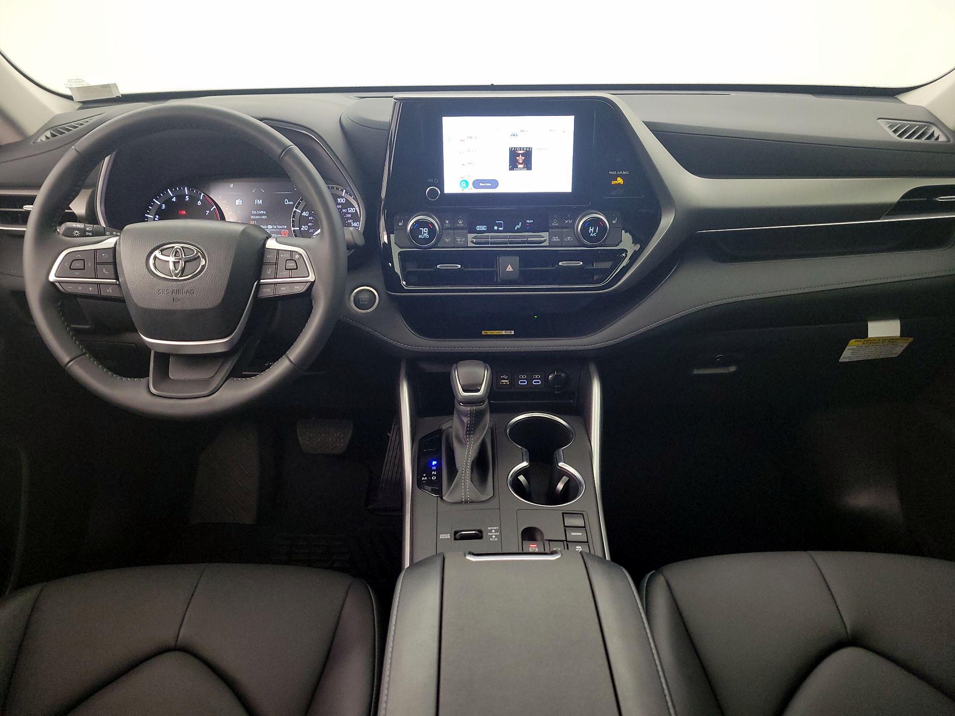 Thumbnail: 2024 Toyota Highlander - 9