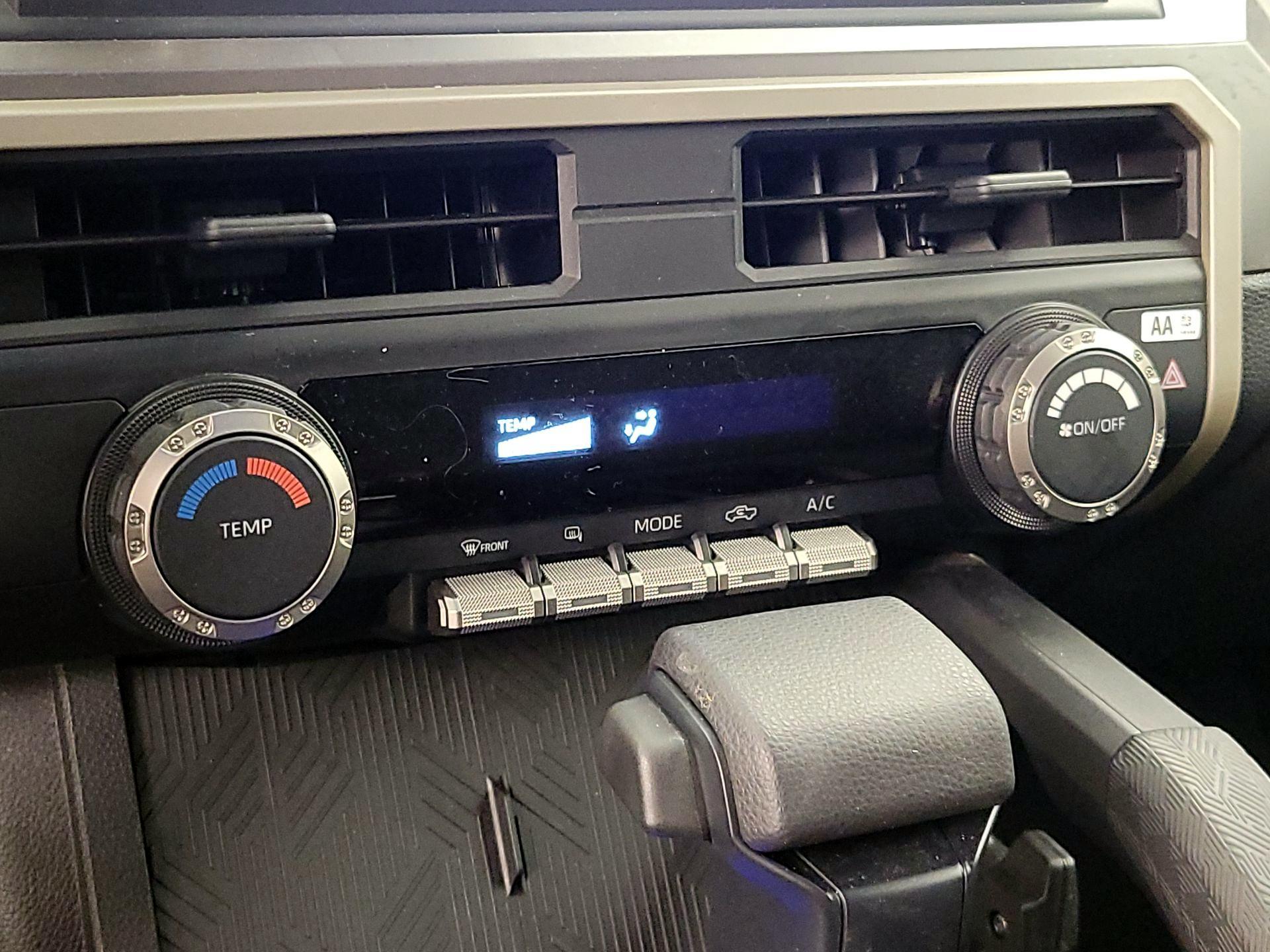 Thumbnail: 2024 Toyota Tacoma - 16