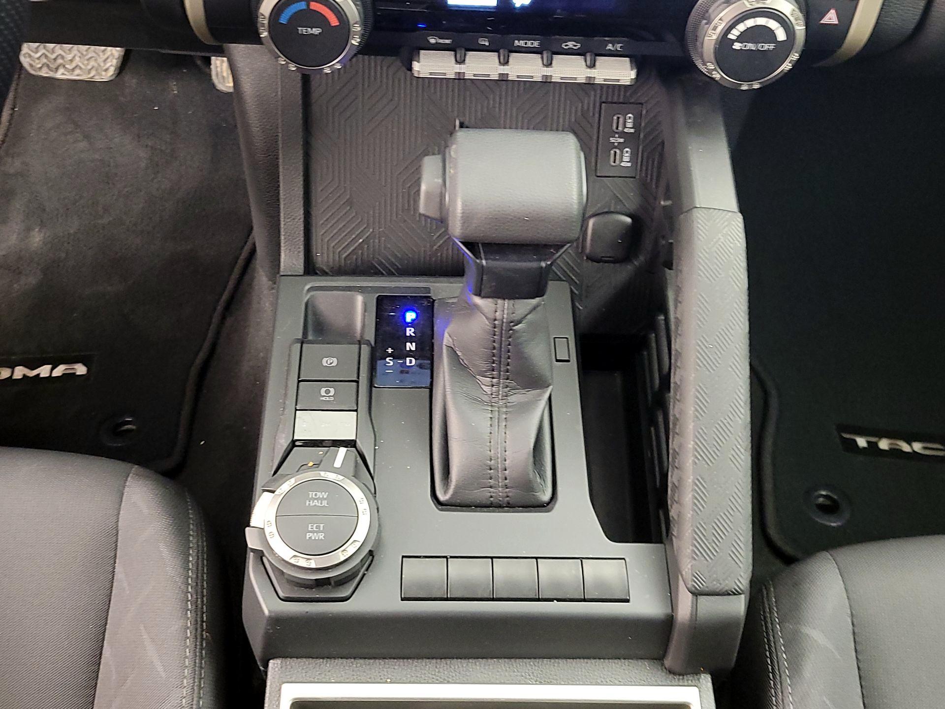 Thumbnail: 2024 Toyota Tacoma - 17