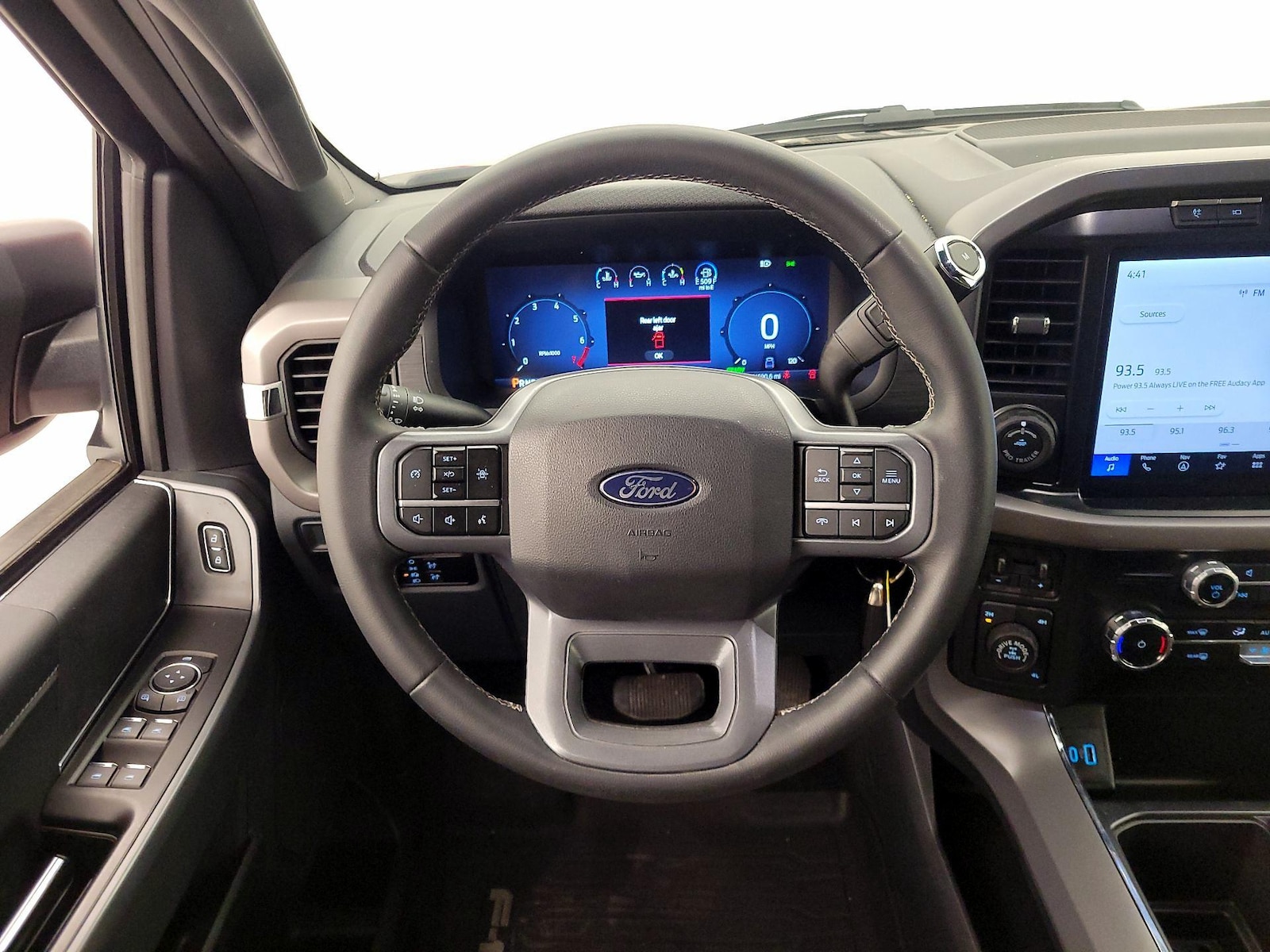 2024 Ford F-150 XLT - Photo 11