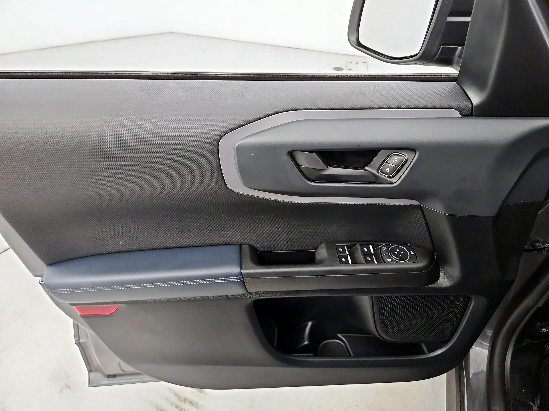 Thumbnail: 2021 Ford Bronco Sport - 12