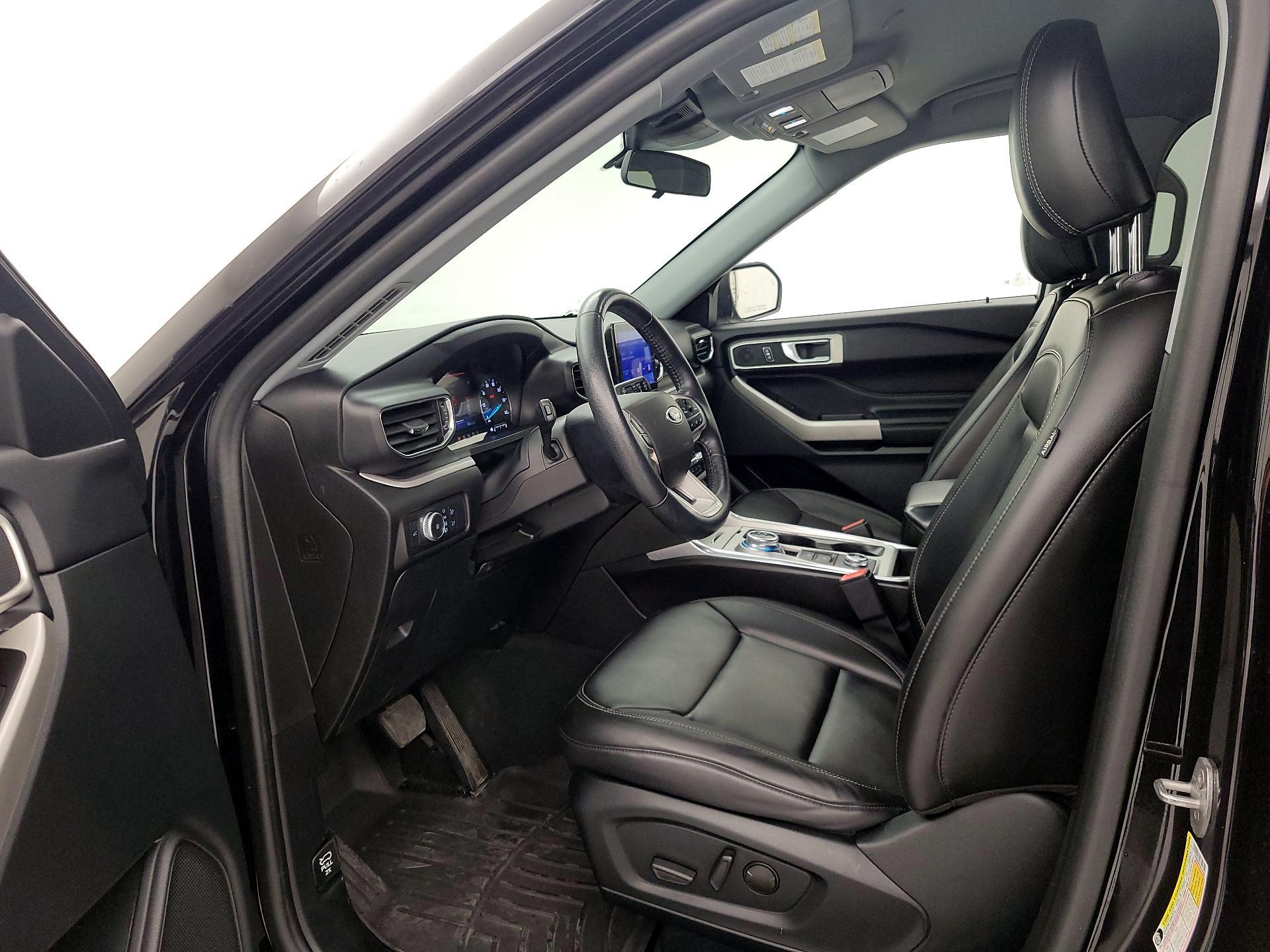 Thumbnail: 2022 Ford Explorer - 11