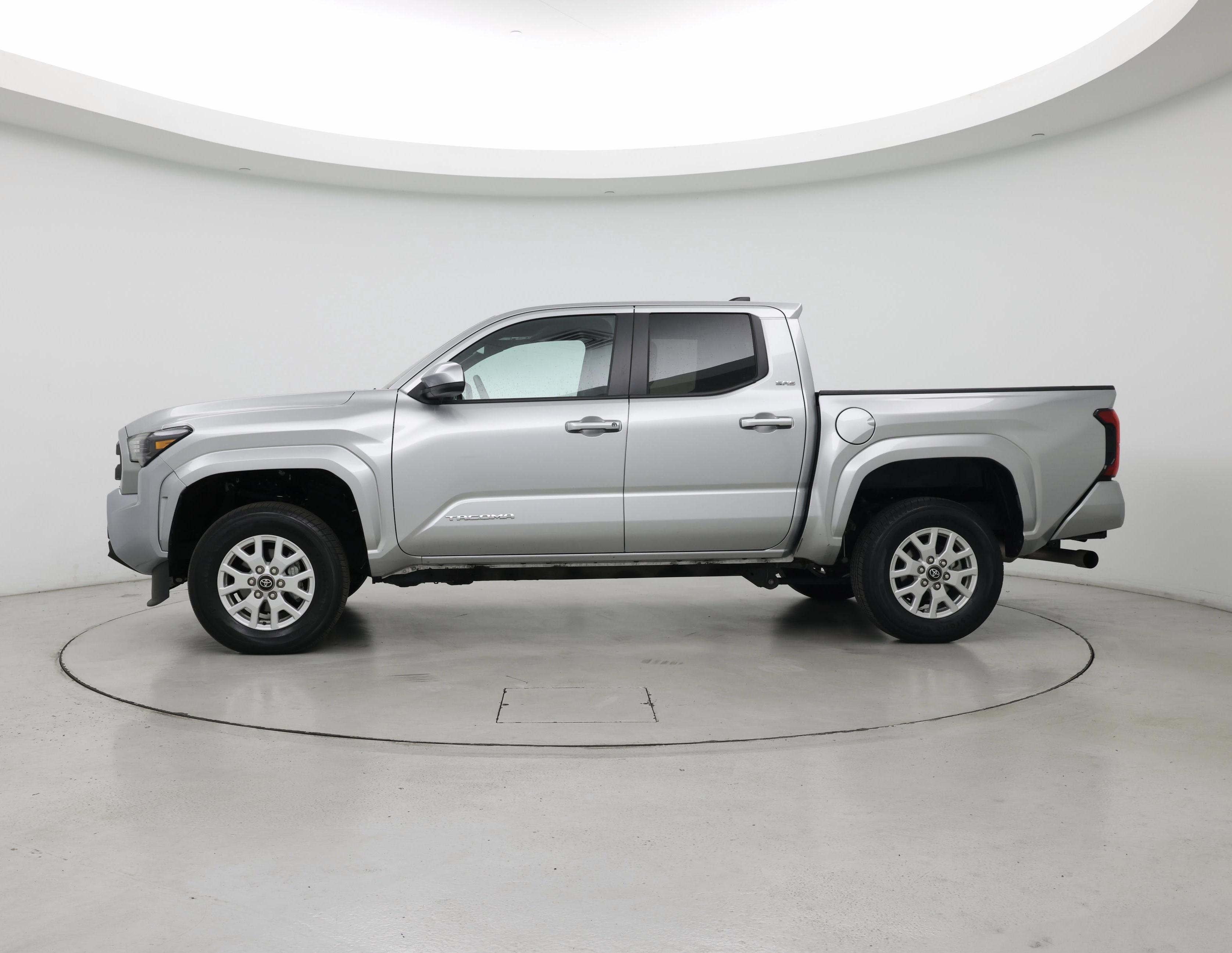 Thumbnail: 2024 Toyota Tacoma - 3