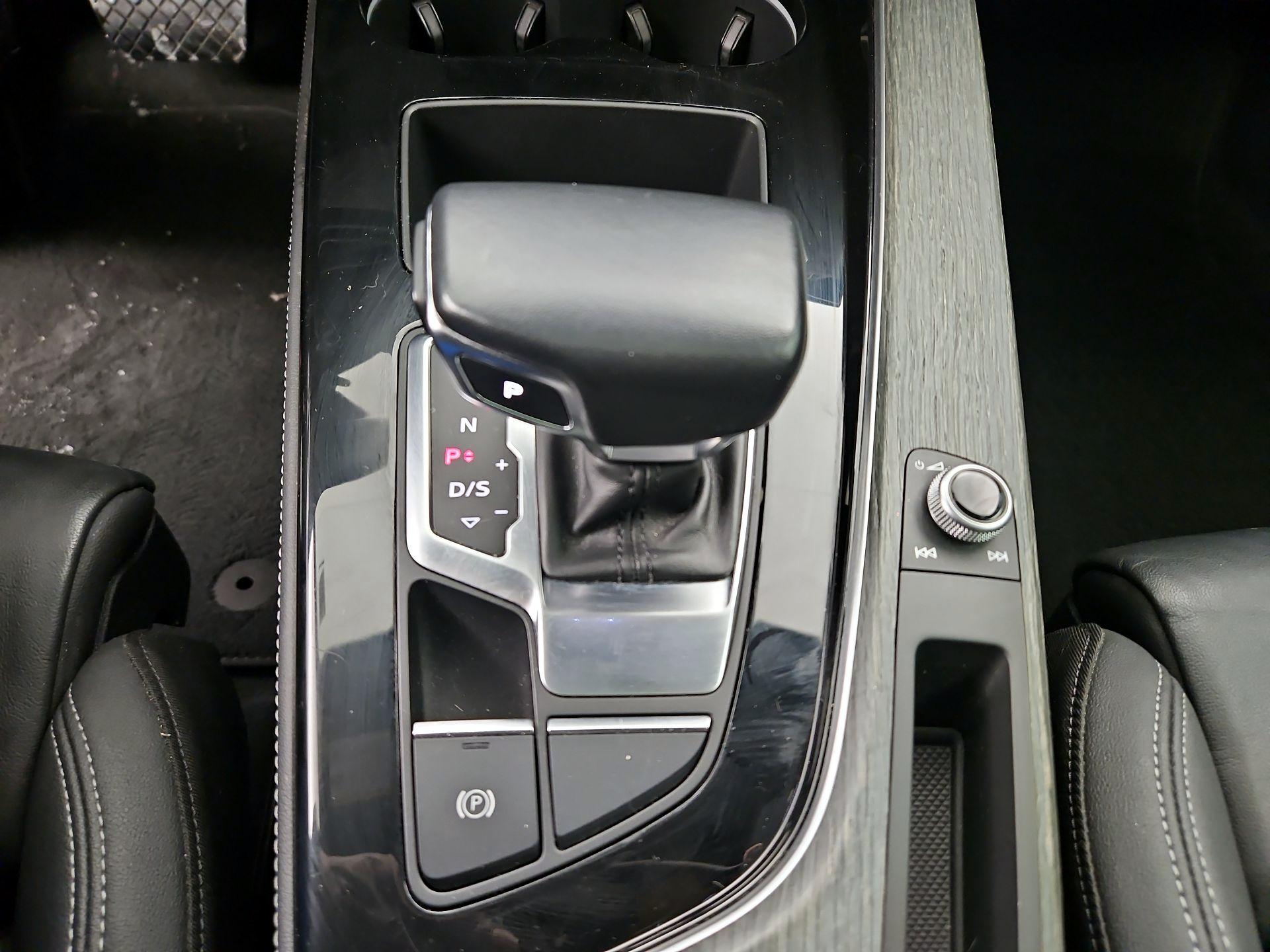 Thumbnail: 2022 Audi A4 - 17