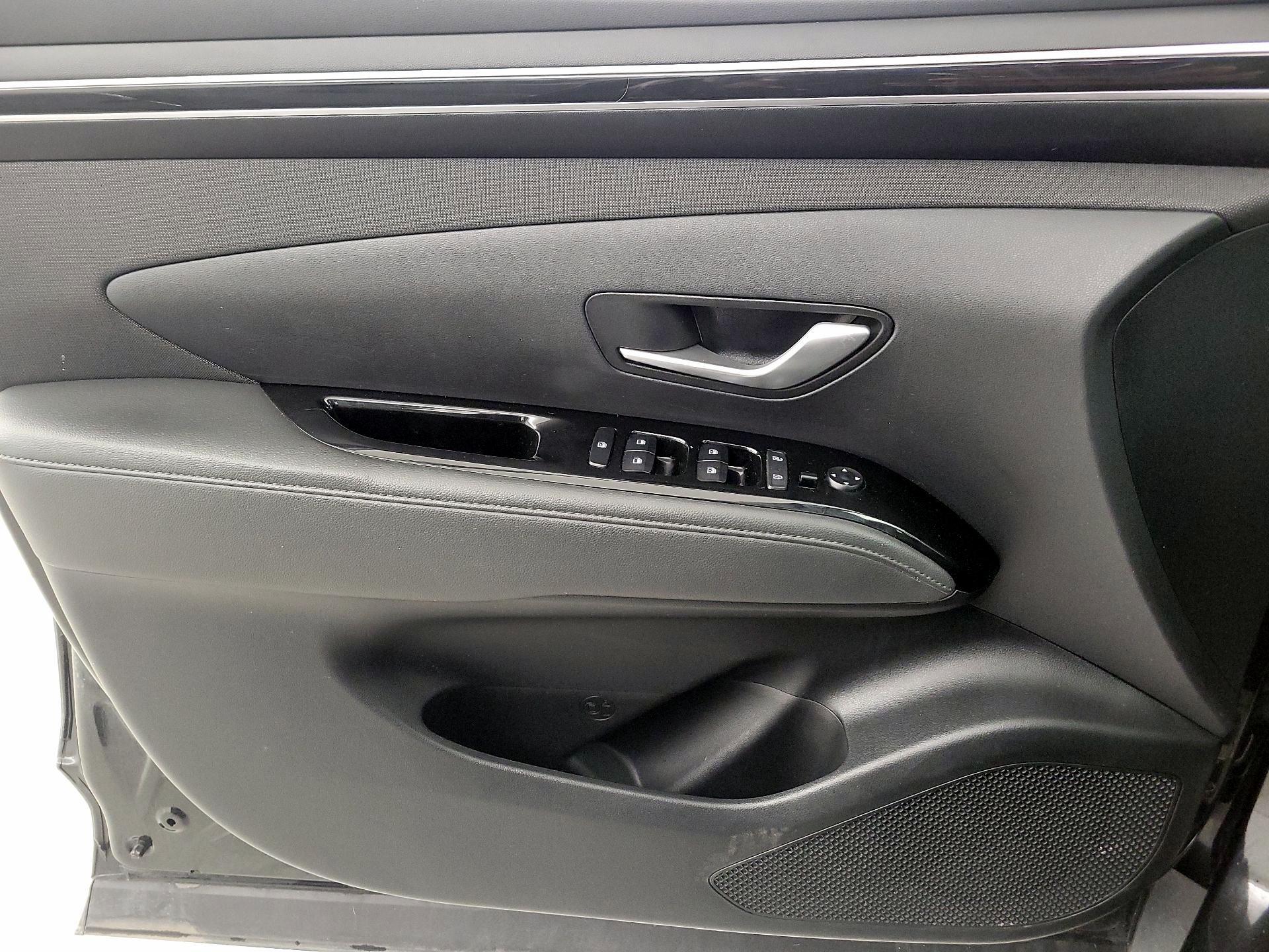 Thumbnail: 2022 Hyundai Tucson - 12