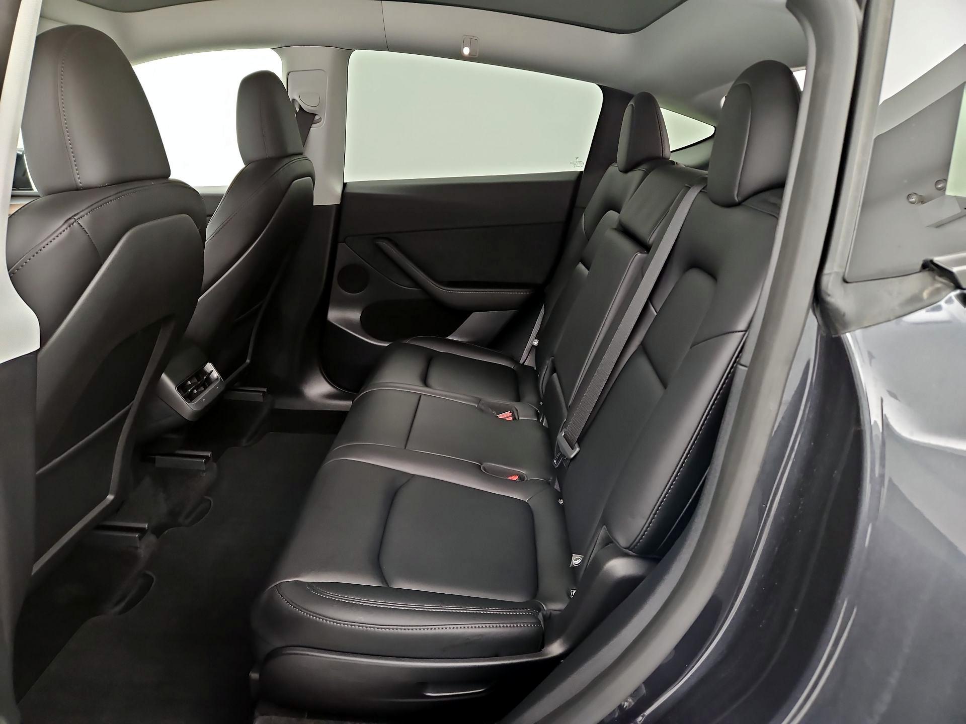 Thumbnail: 2025 Tesla Model Y - 18