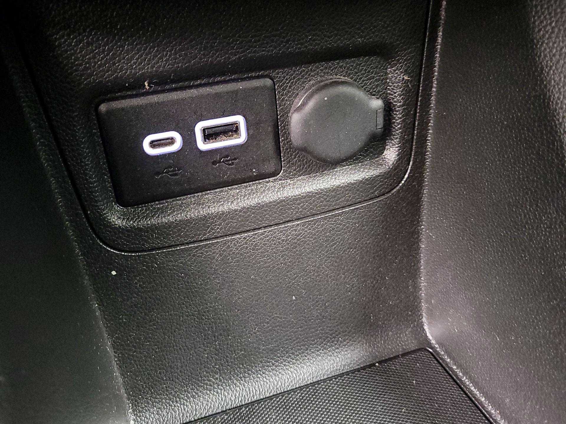 Thumbnail: 2022 Chevrolet Spark - 18