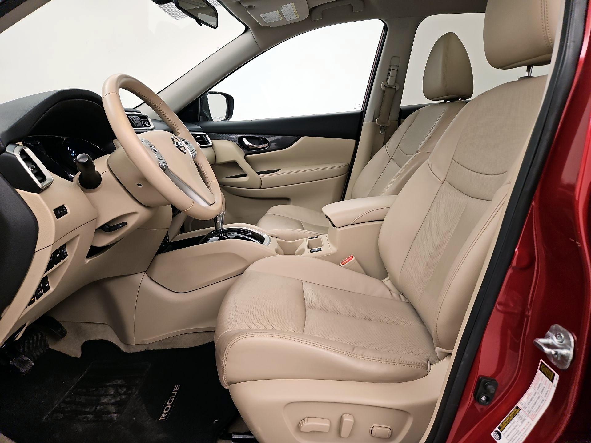 Thumbnail: 2015 Nissan Rogue - 11