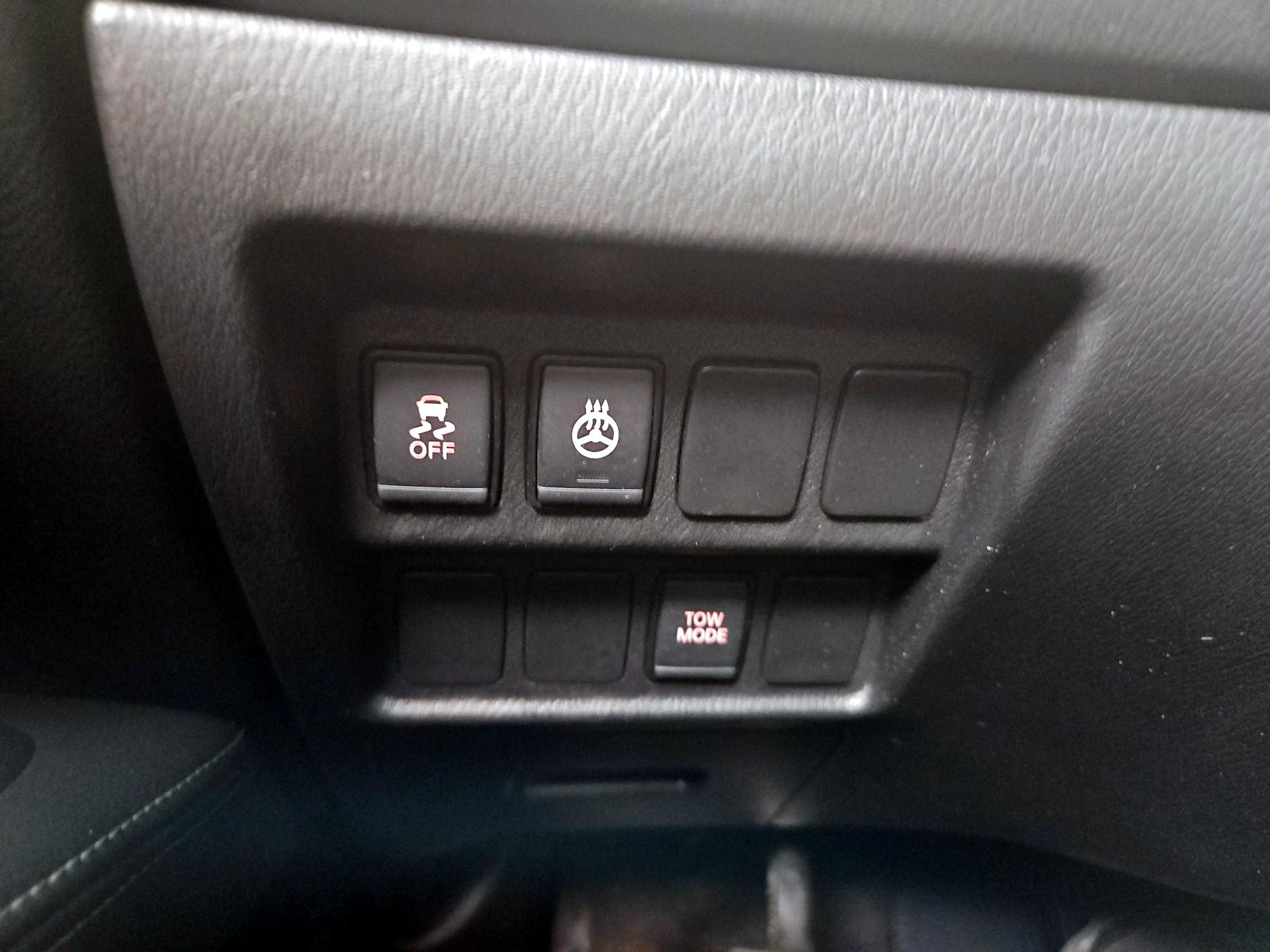 Thumbnail: 2018 Nissan Pathfinder - 13